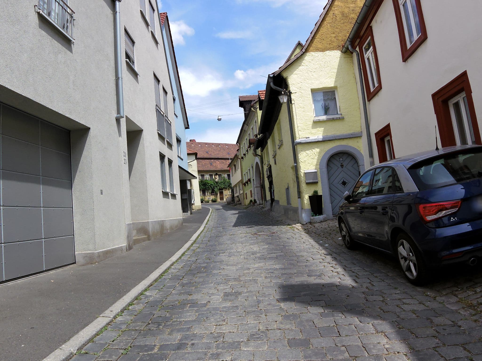 Street view near Hammer Hubert Heizungsmonteur, Randersacker — © zoegglmeyr (CC BY-SA · Mapillary)