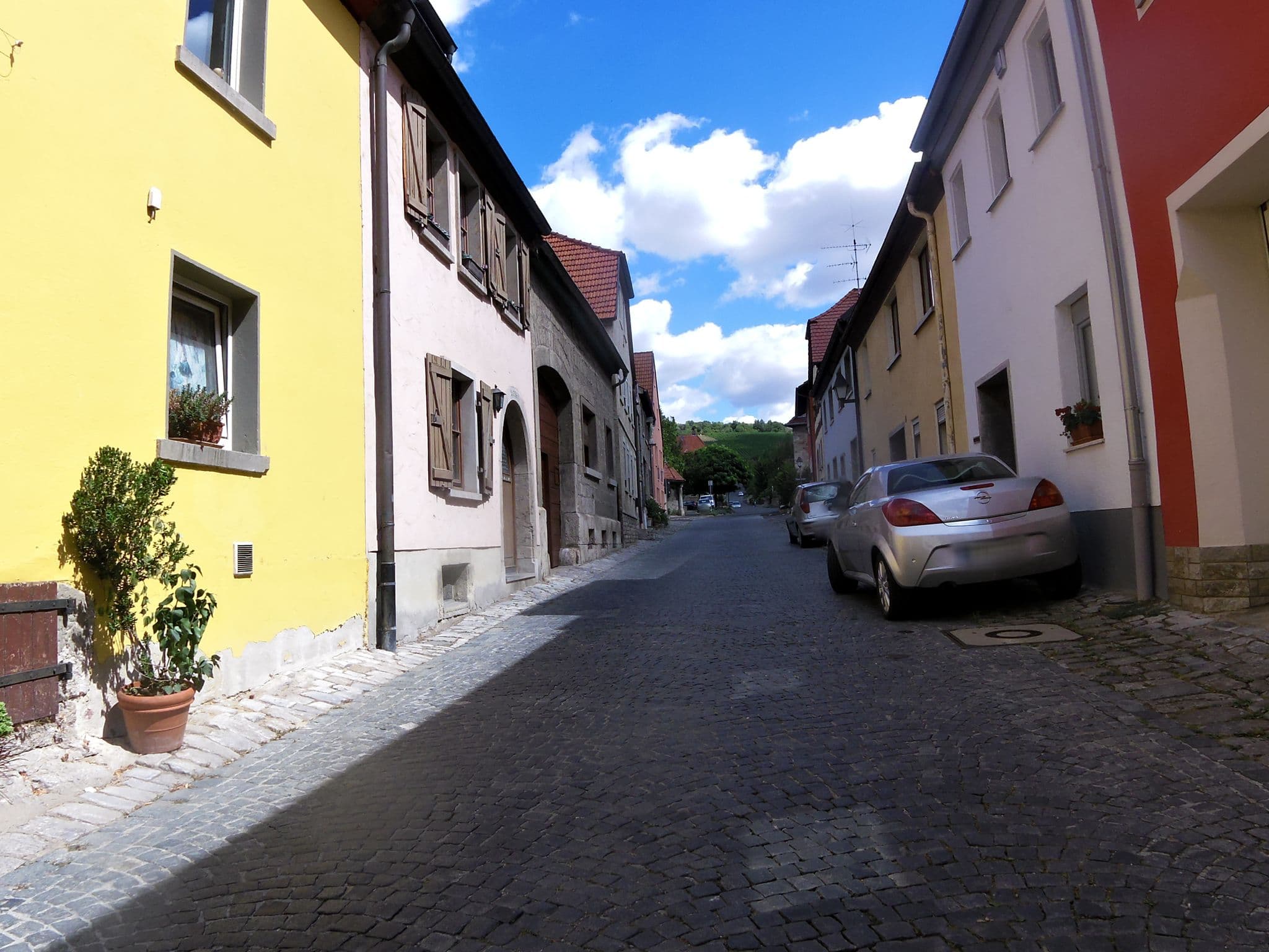 Street view near Weinforum Eibelsbach, Eibelstadt — © zoegglmeyr (CC BY-SA · Mapillary)