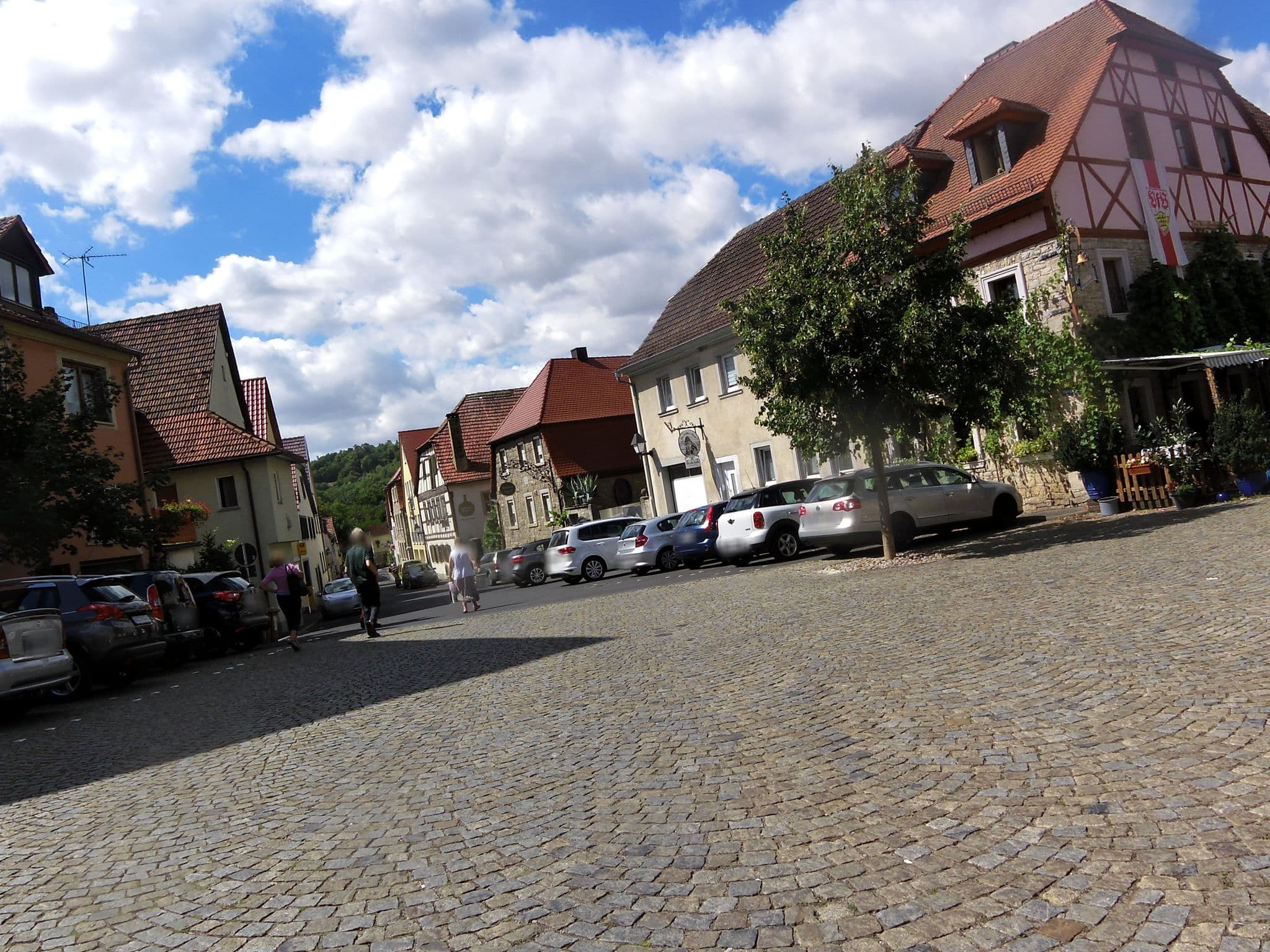 Street view near Gasthof Zum Roß, Eibelstadt — © zoegglmeyr (CC BY-SA · Mapillary)