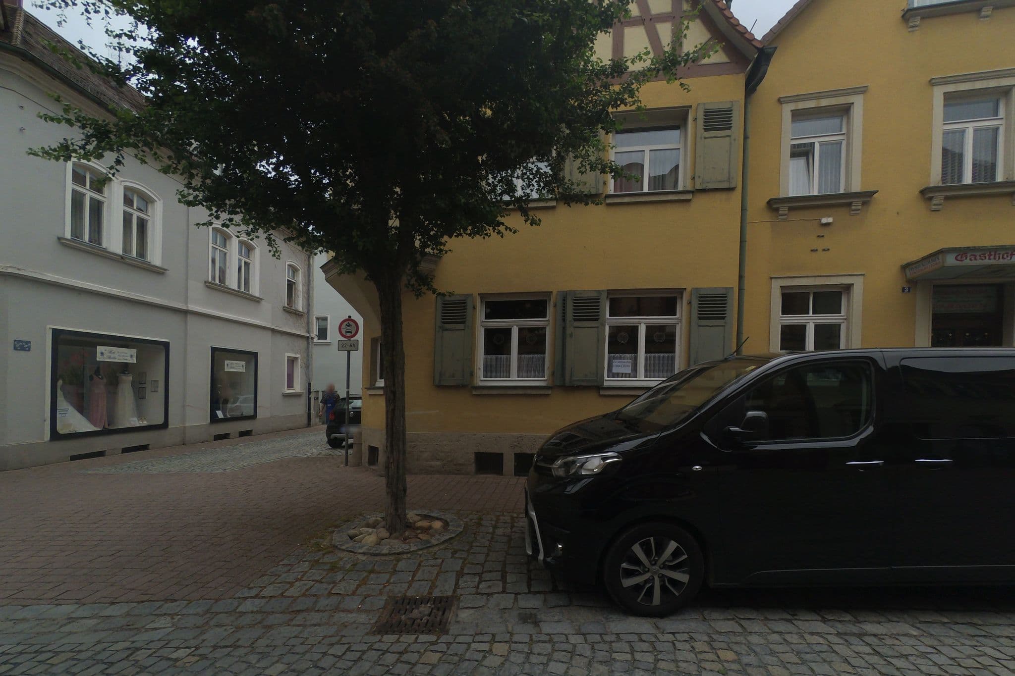 Street view near Gasthaus zur Traube Gasthaus, Uffenheim — © wegavision (CC BY-SA · Mapillary)