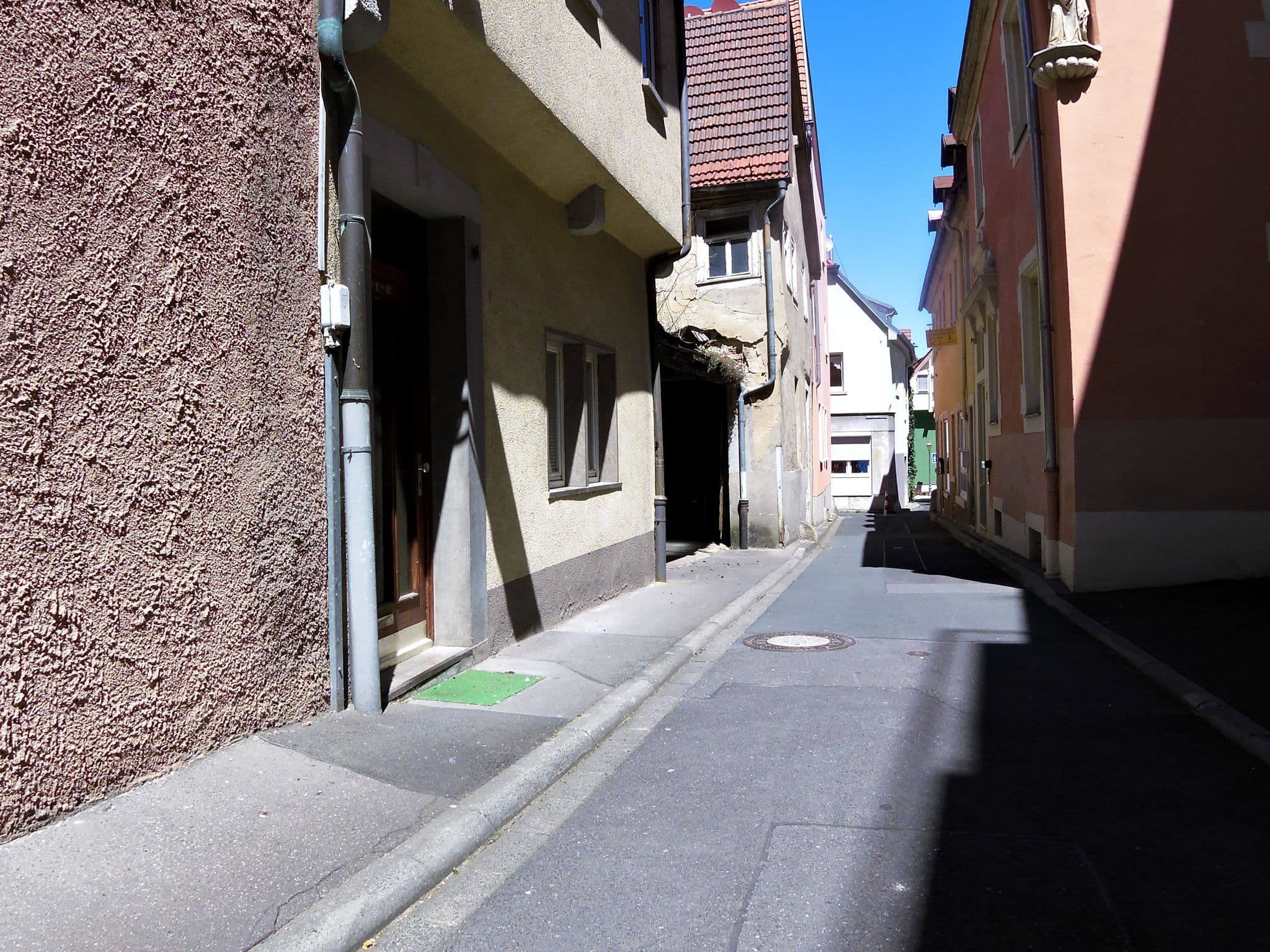 Street view near Altstadt Gästehaus, Ochsenfurt — © zoegglmeyr (CC BY-SA · Mapillary)