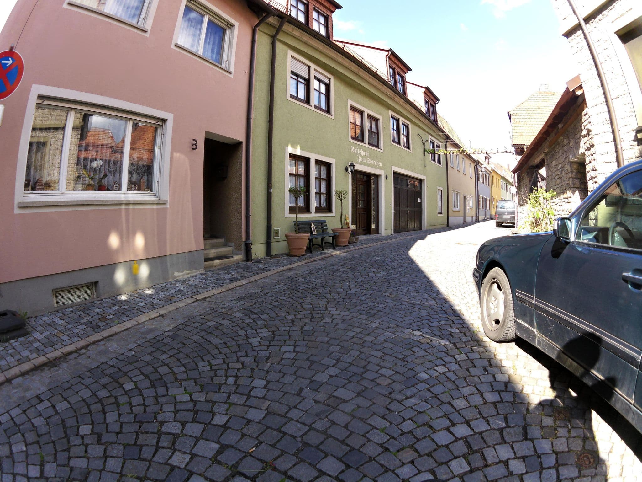 Street view near Ferienwohnung Storchennest, Volkach — © zoegglmeyr1 (CC BY-SA · Mapillary)
