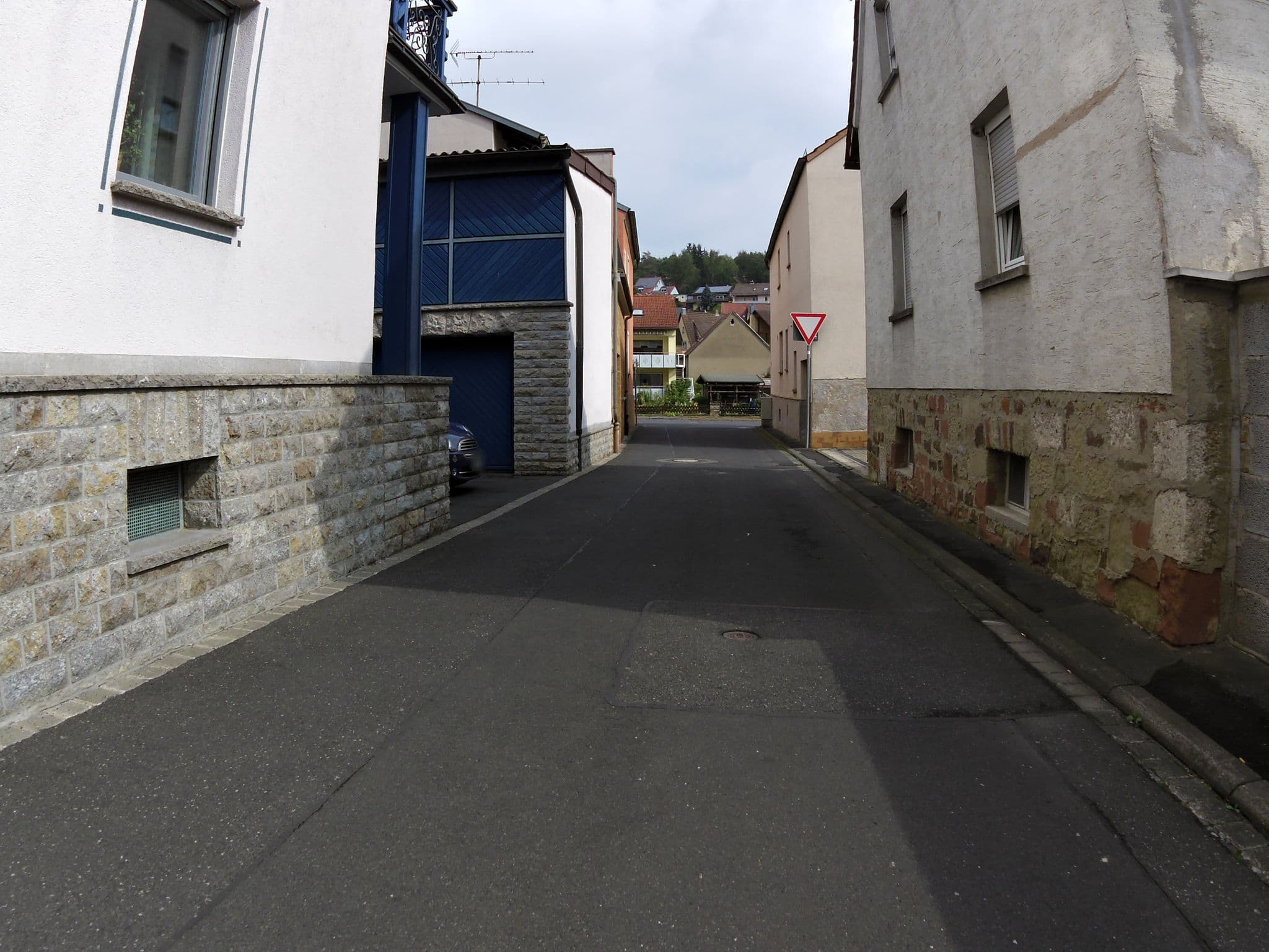 Street view near Gästehaus Schäffer Inh. Reinhard Schäffer, Güntersleben — © zoegglmeyr (CC BY-SA · Mapillary)