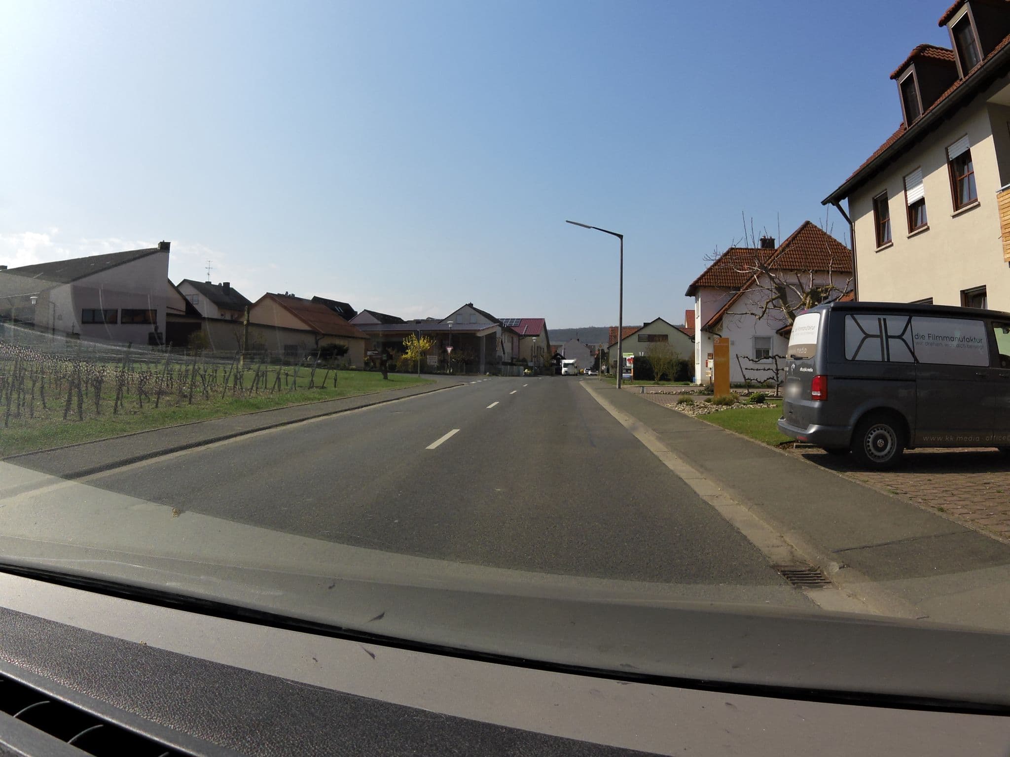 Street view near Neubert Markus Pension, Volkach — © zoegglmeyr (CC BY-SA · Mapillary)