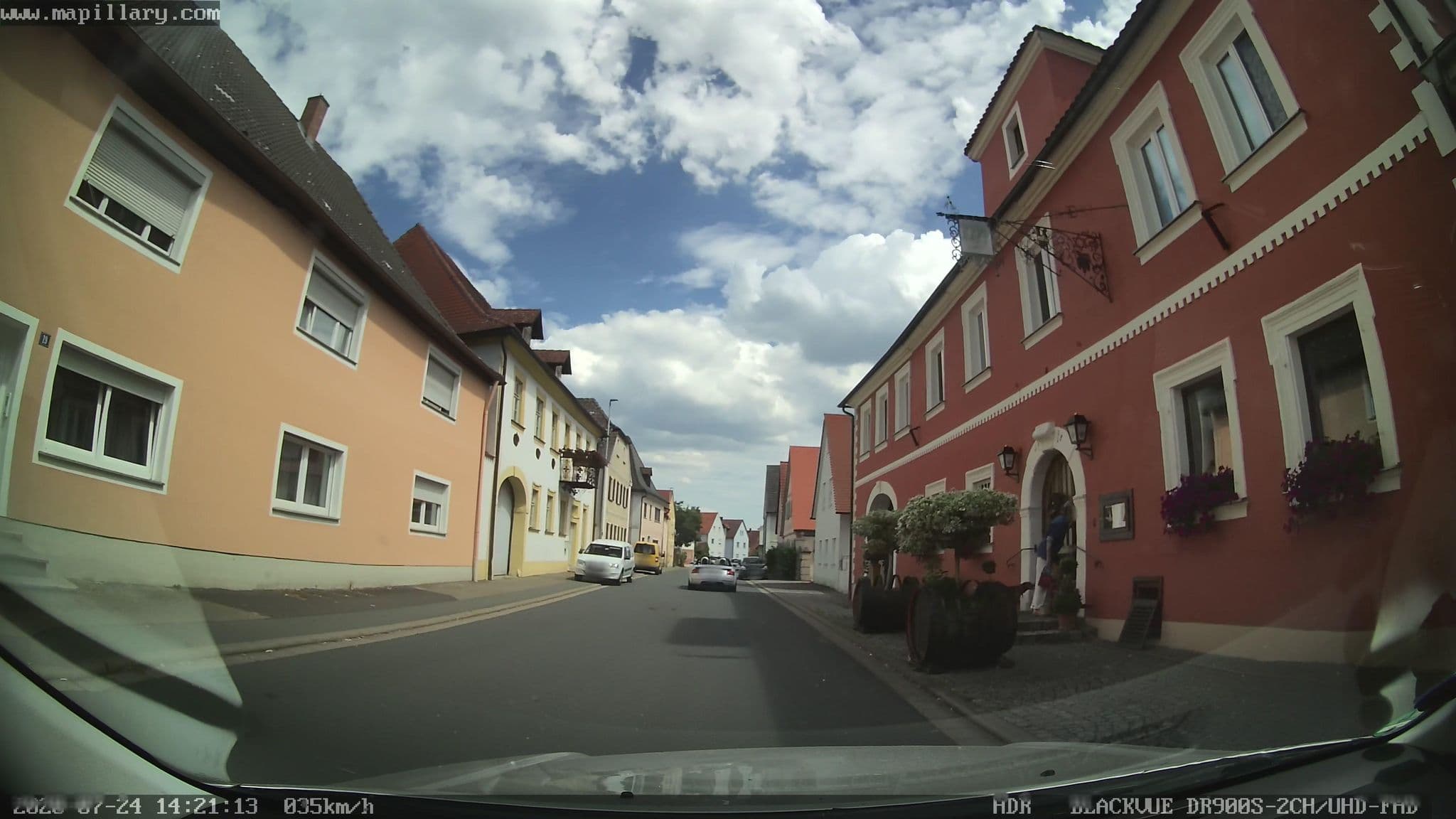 Street view near Hotel Gasthof "Grüner Baum", Pommersfelden — © mapcreator (CC BY-SA · Mapillary)