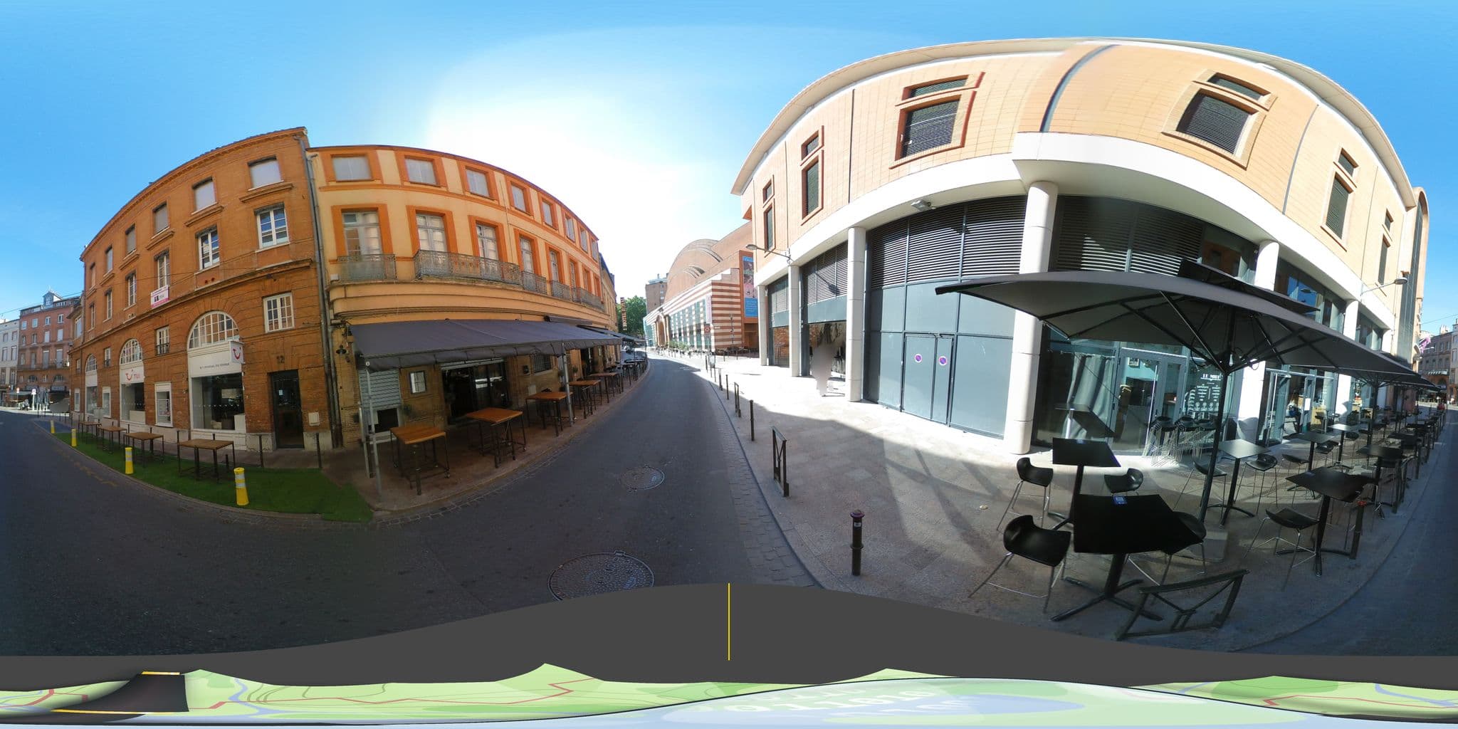 Street view near Hostel Toulouse Wilson, Toulouse — © tyndare (CC BY-SA · Mapillary)