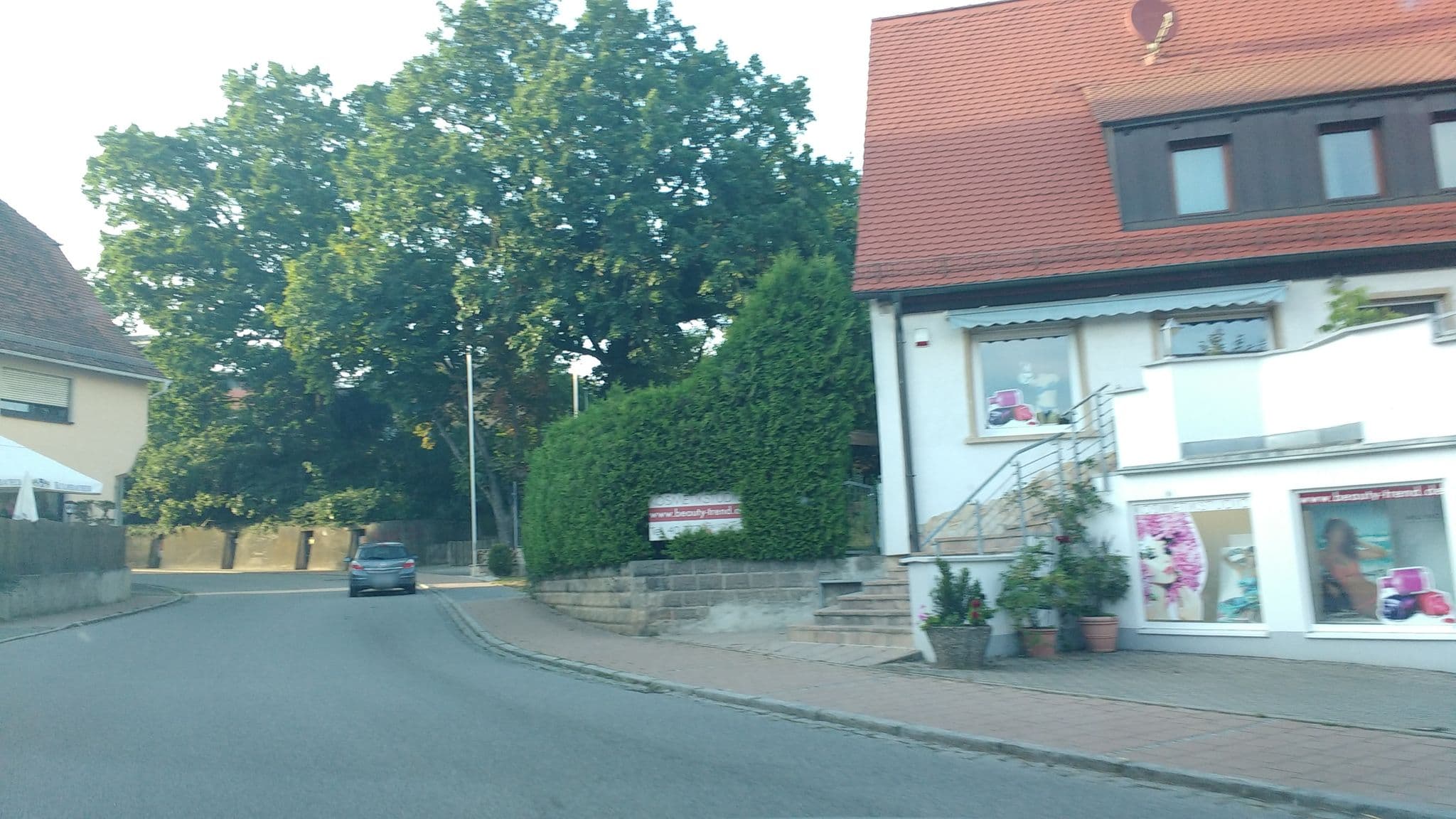 Street view near Pension zur Post Gasthof Metzgerei, Herzogenaurach — © thetornado76 (CC BY-SA · Mapillary)