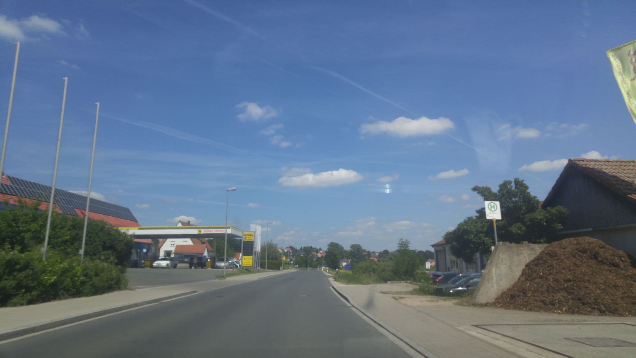 Street view near Appartementhaus Königstraße, Herzogenaurach — © falk (CC BY-SA · Mapillary)
