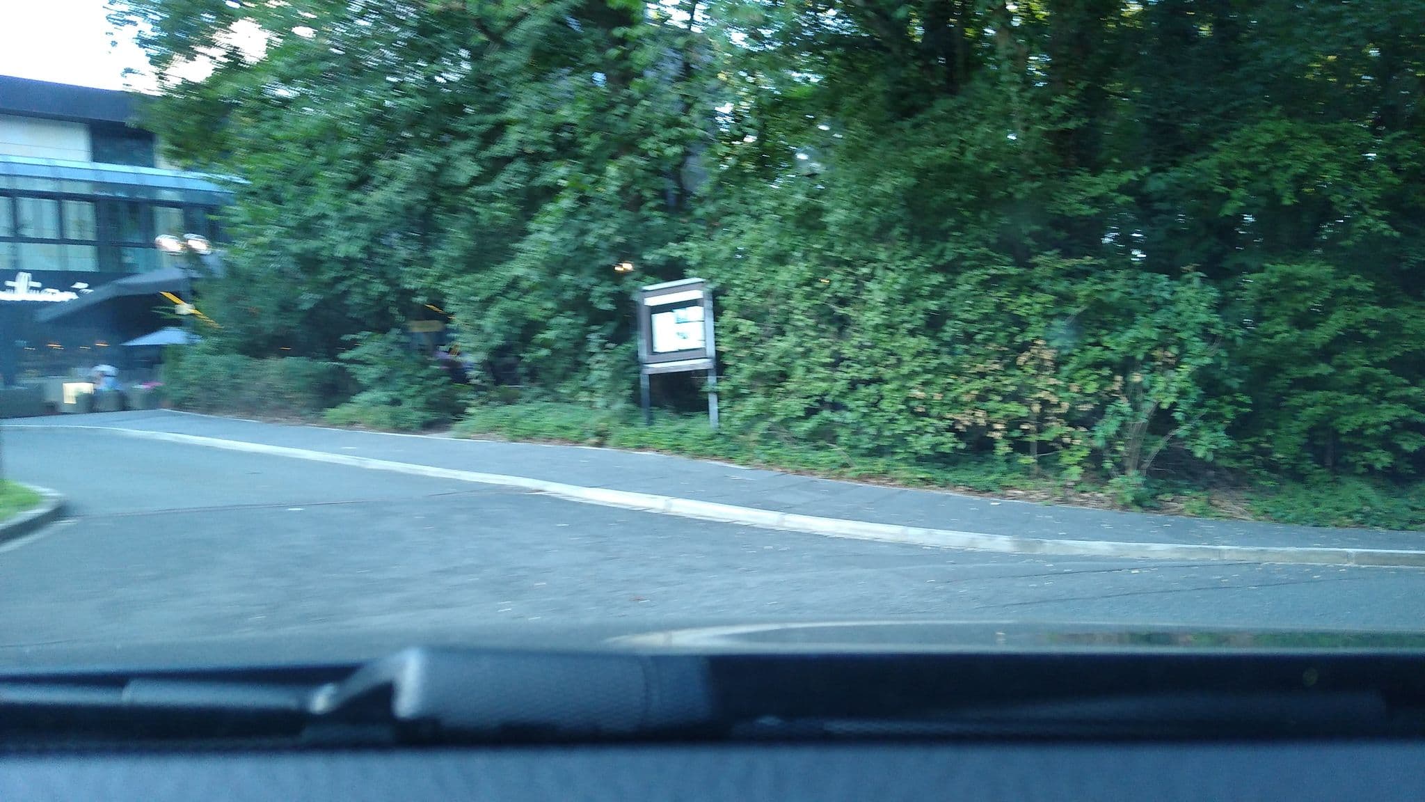 Street view near Hotel Forsthaus, Zirndorf — © mike409 (CC BY-SA · Mapillary)