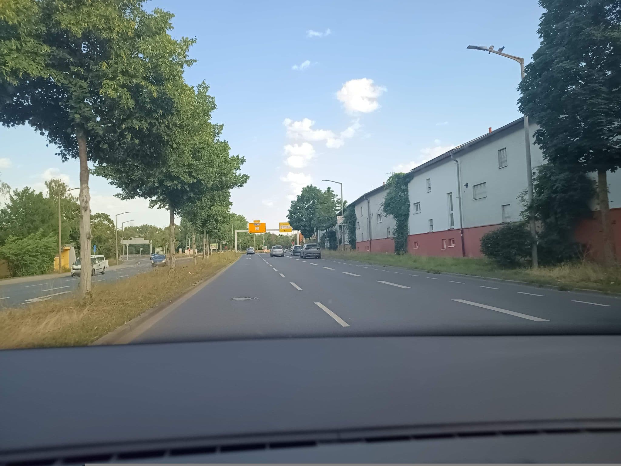 Street view near Haus99 Heiligenstrasse, Fürth — © zuse (CC BY-SA · Mapillary)
