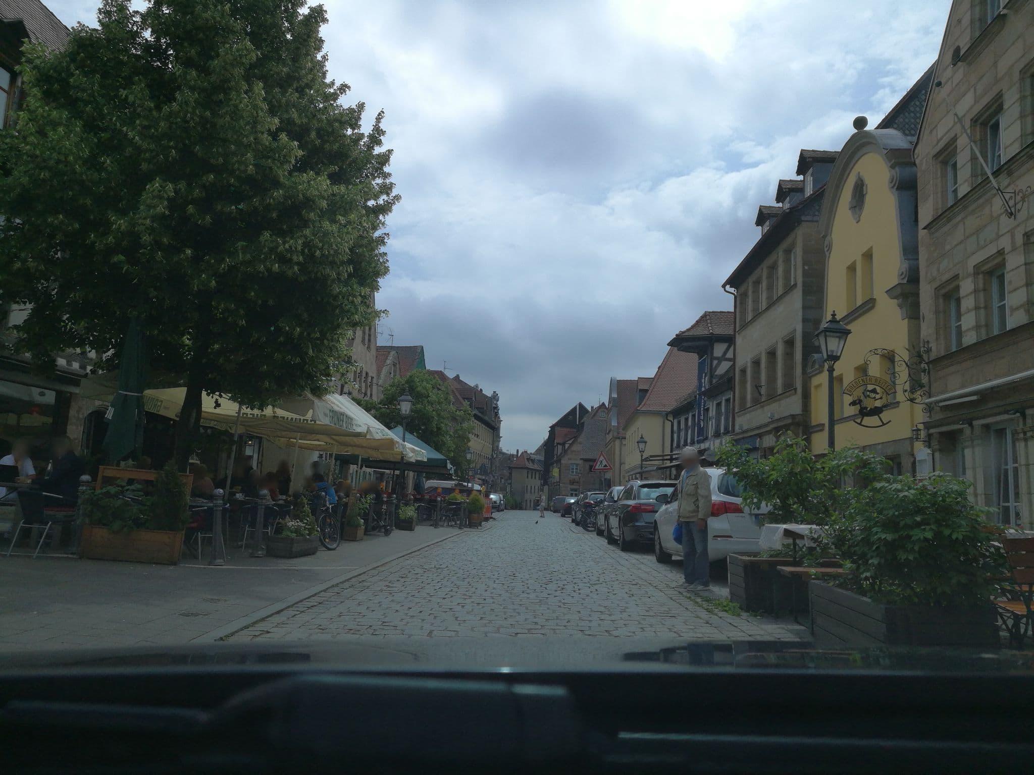 Street view near Belle Vue Apartrooms, Fürth — © mike409 (CC BY-SA · Mapillary)