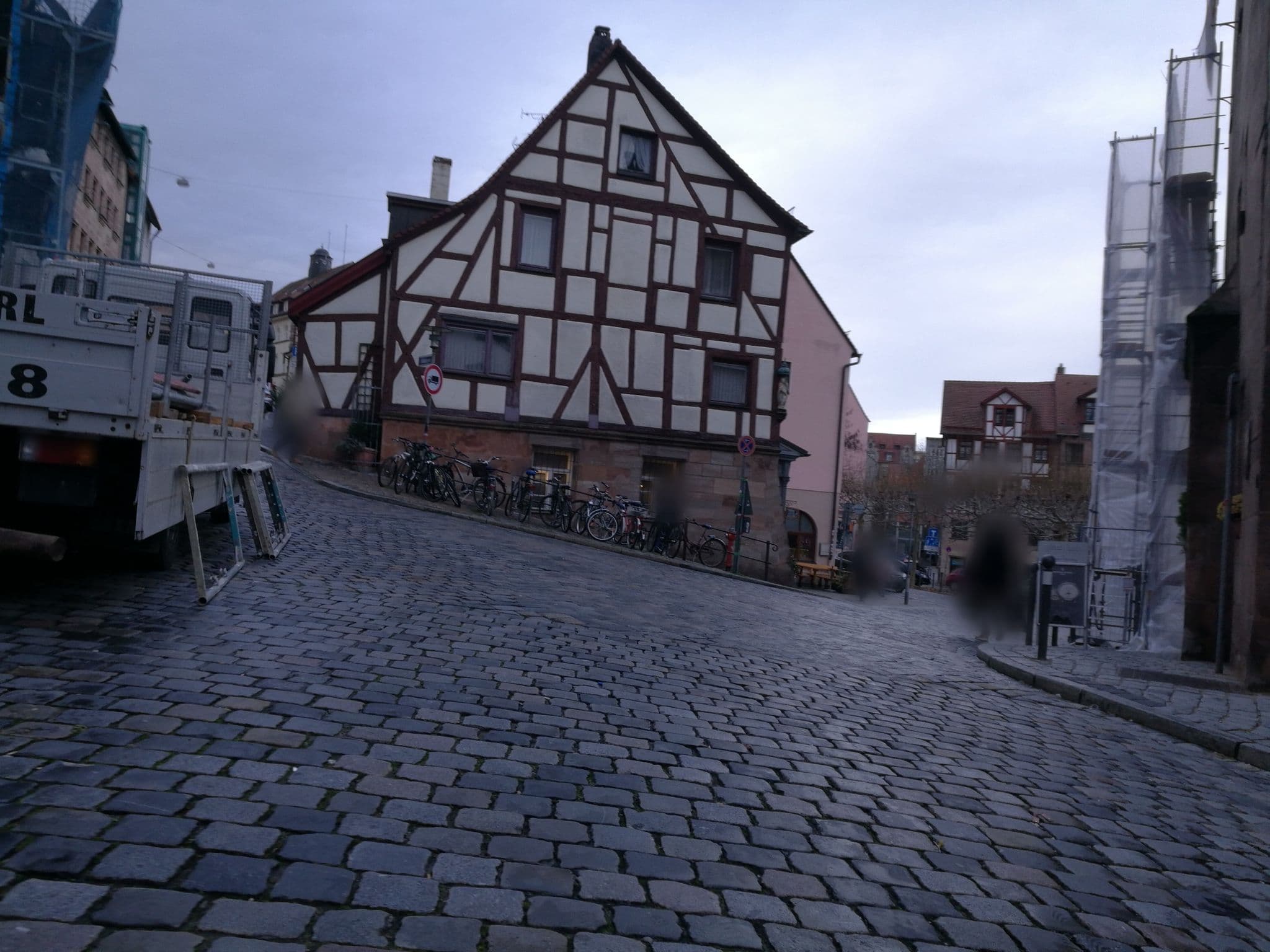 Street view near Hotel Merian, Nuremberg — © mike409 (CC BY-SA · Mapillary)