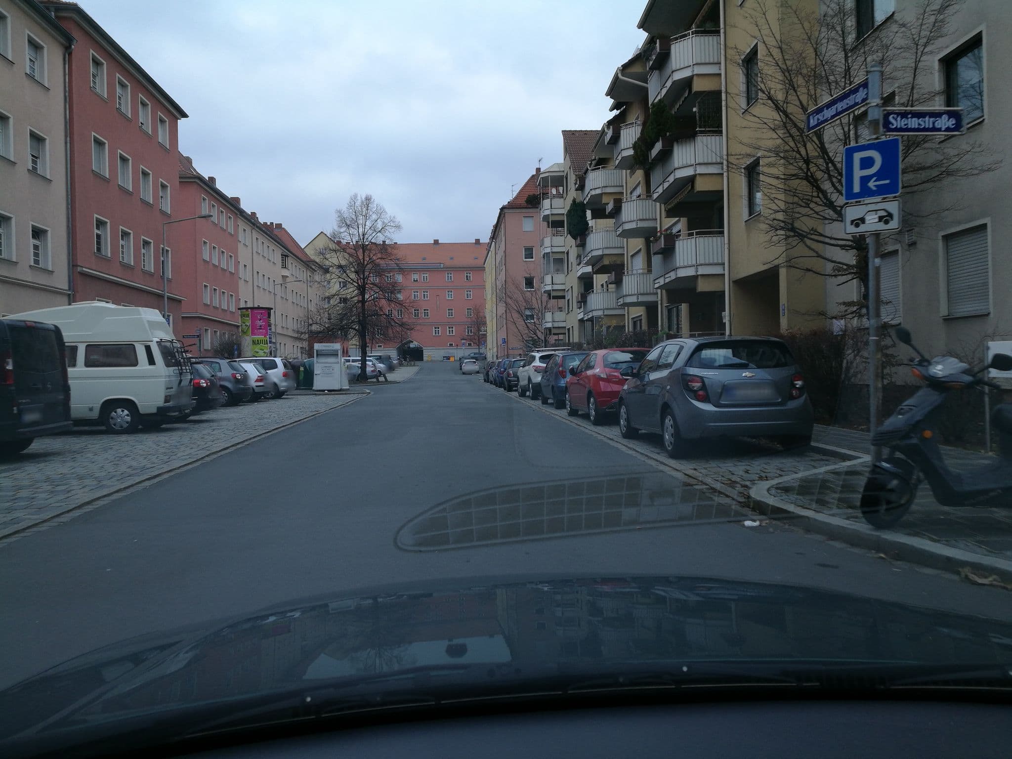 Street view near Messe Incoming Nürnberg, Wetzendorf — © mike409 (CC BY-SA · Mapillary)