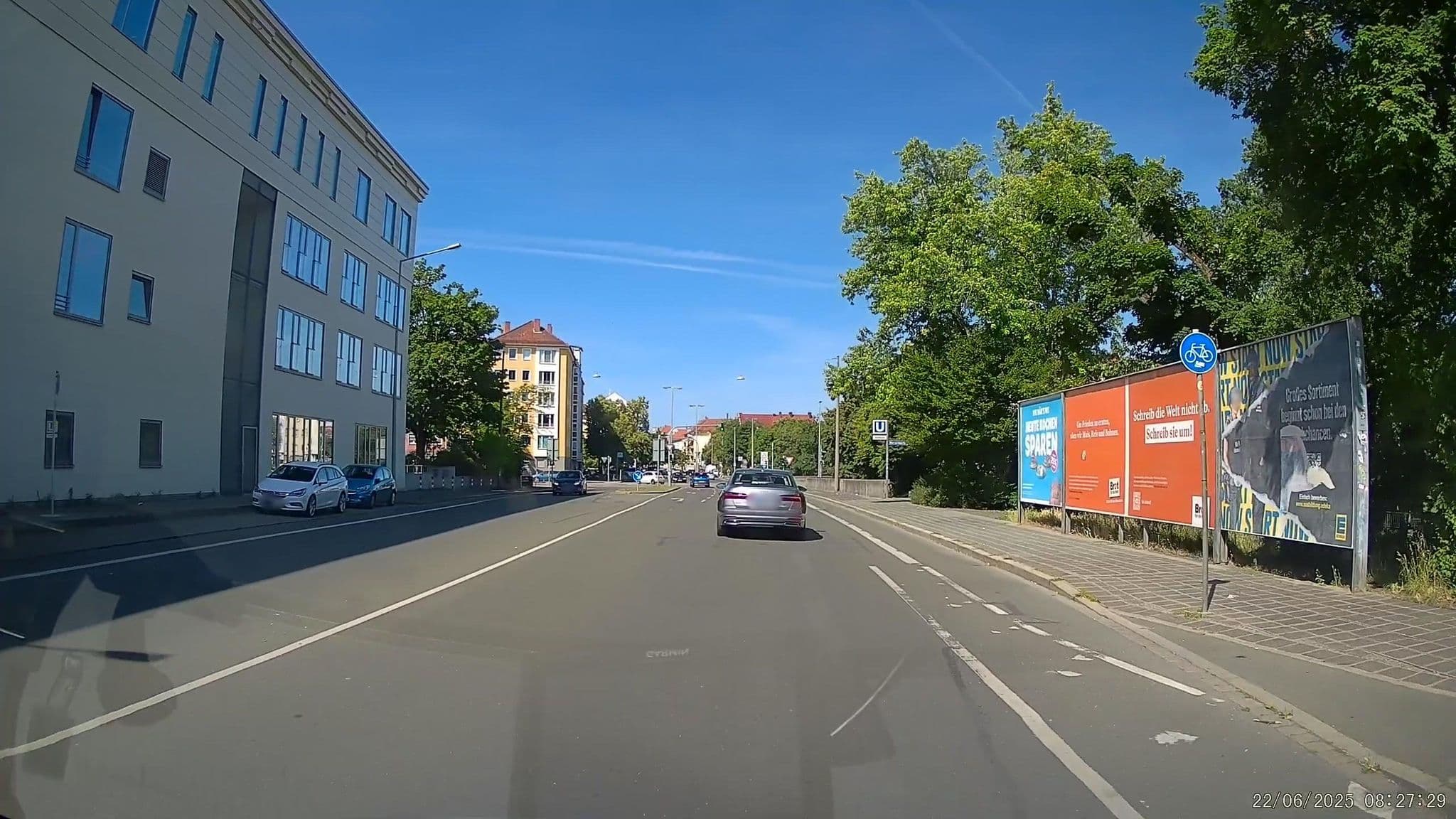 Street view near Die Teambildner GmbH, Nuremberg — © bravewaffle (CC BY-SA · Mapillary)