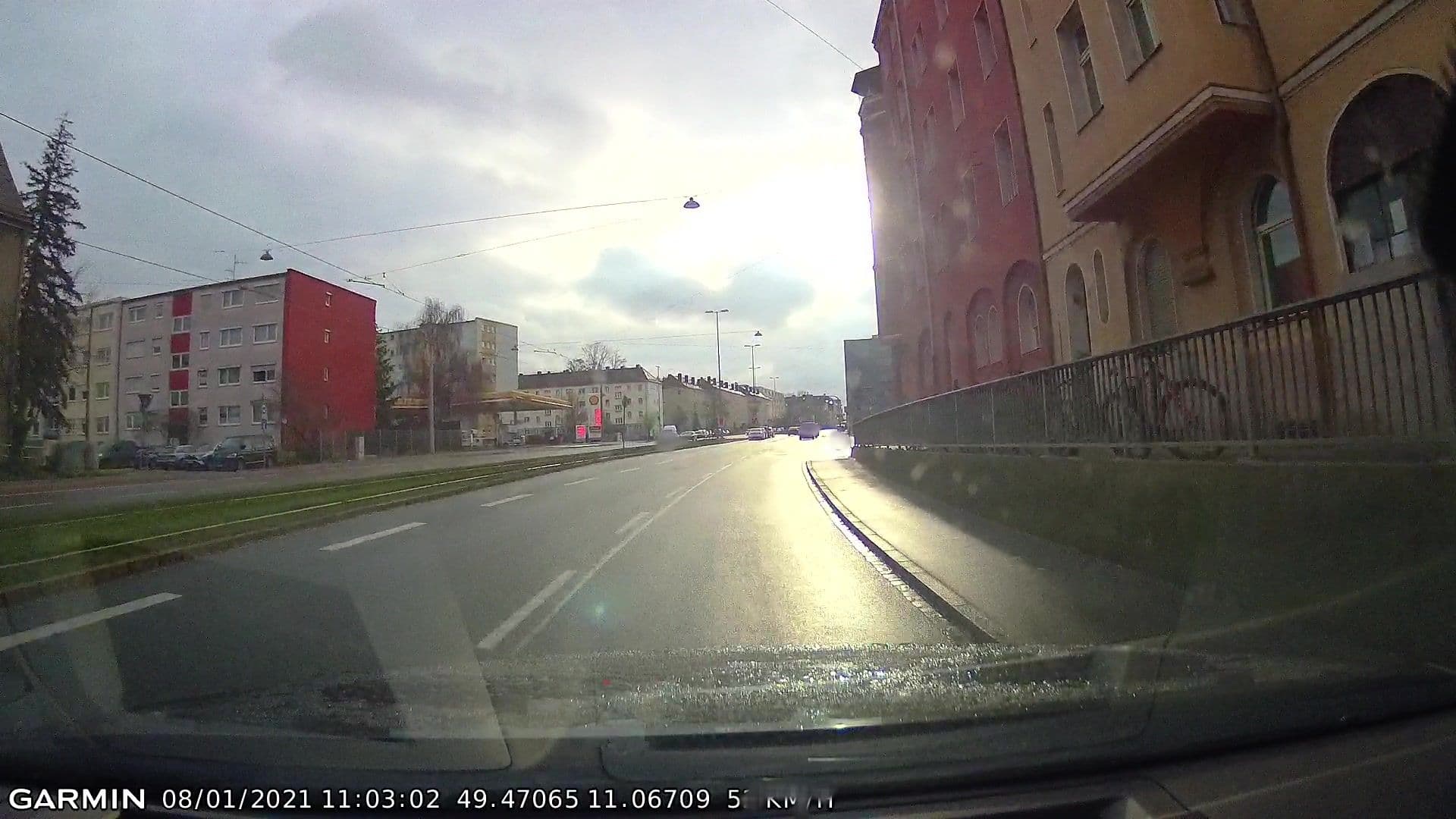 Street view near Domus Misericordiae Pension, Wetzendorf — © curtisnewton (CC BY-SA · Mapillary)