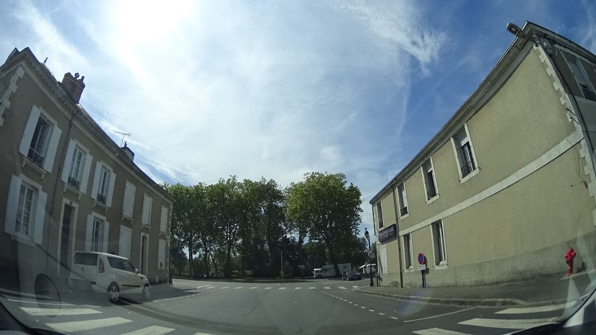 Street view near Le Relais du Loir, La Flèche — © panieravide (CC BY-SA · Mapillary)