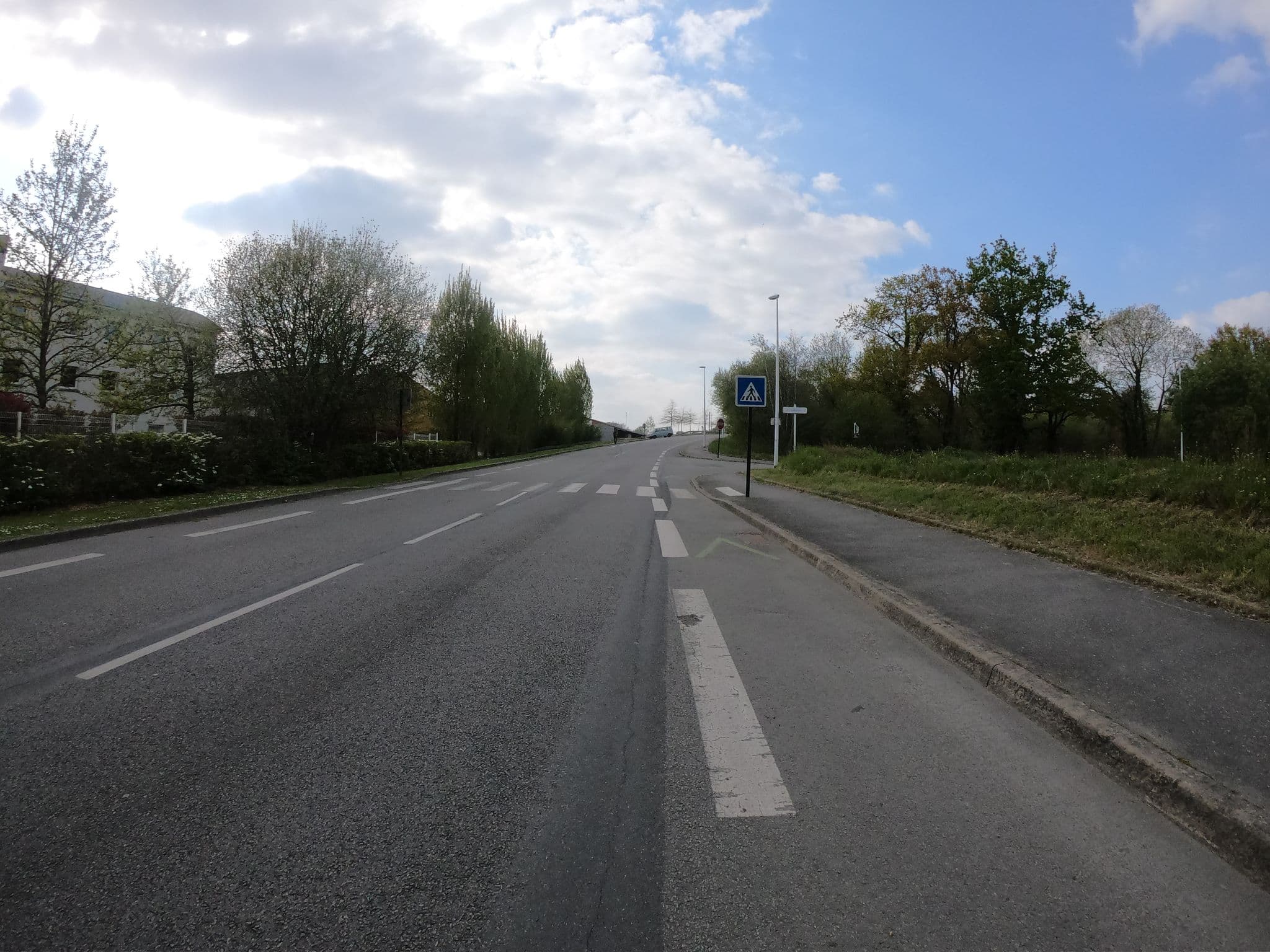 Street view near B&B Hôtel, Saint-Herblain — © cartocite (CC BY-SA · Mapillary)