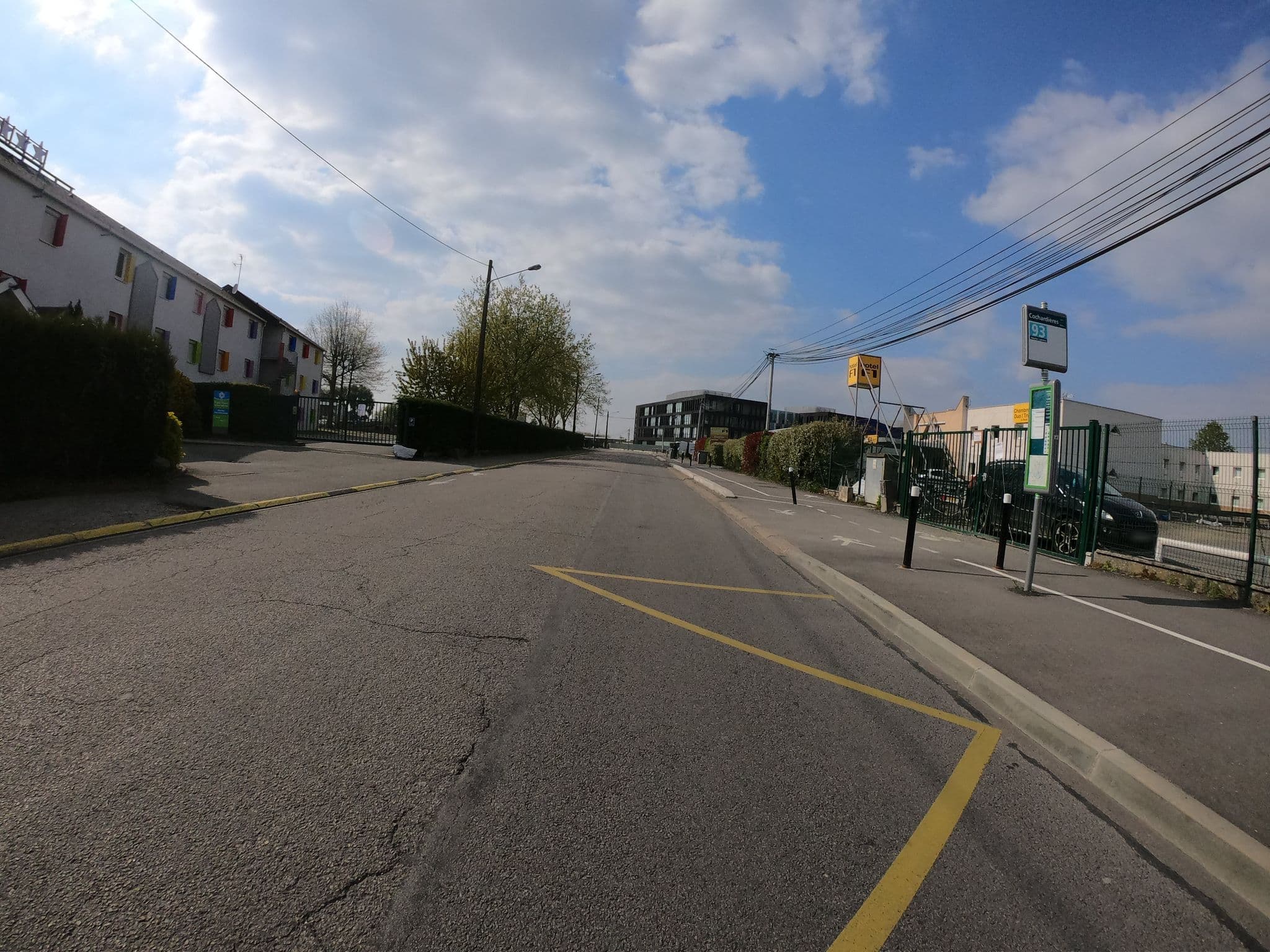 Street view near Sure Hotel, Saint-Herblain — © cartocite (CC BY-SA · Mapillary)