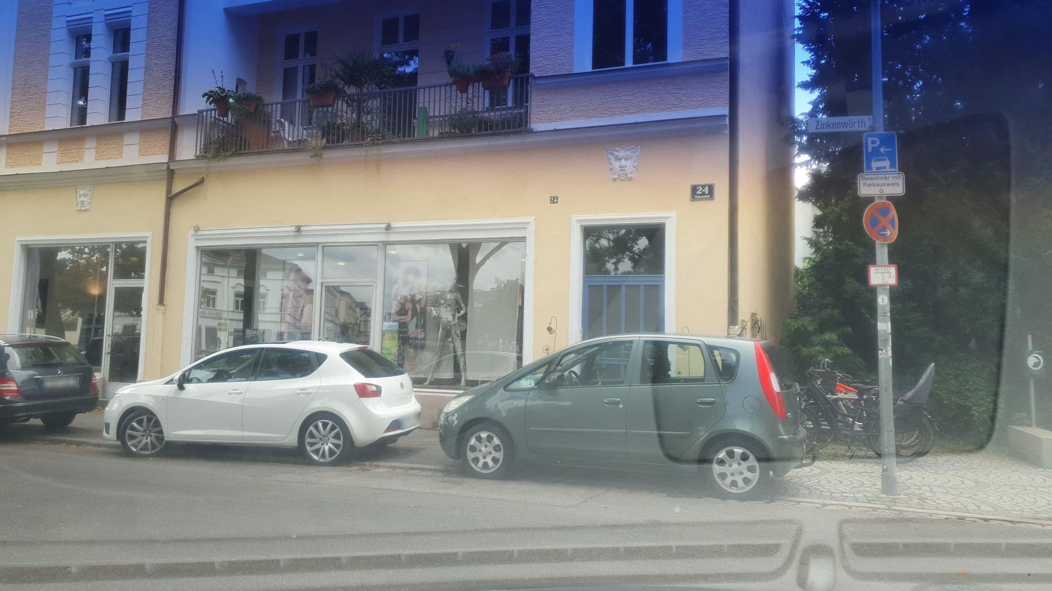Street view near Bamberger Hof Bellevue, Bamberg — © r66 (CC BY-SA · Mapillary)