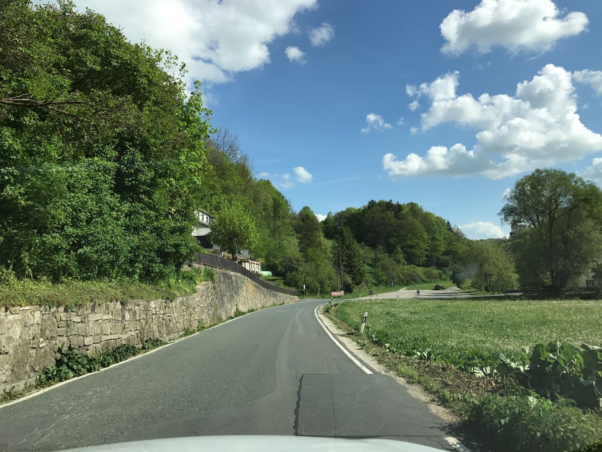 Street view near Schlossblick, Egloffstein — © derzornigemarkus (CC BY-SA · Mapillary)