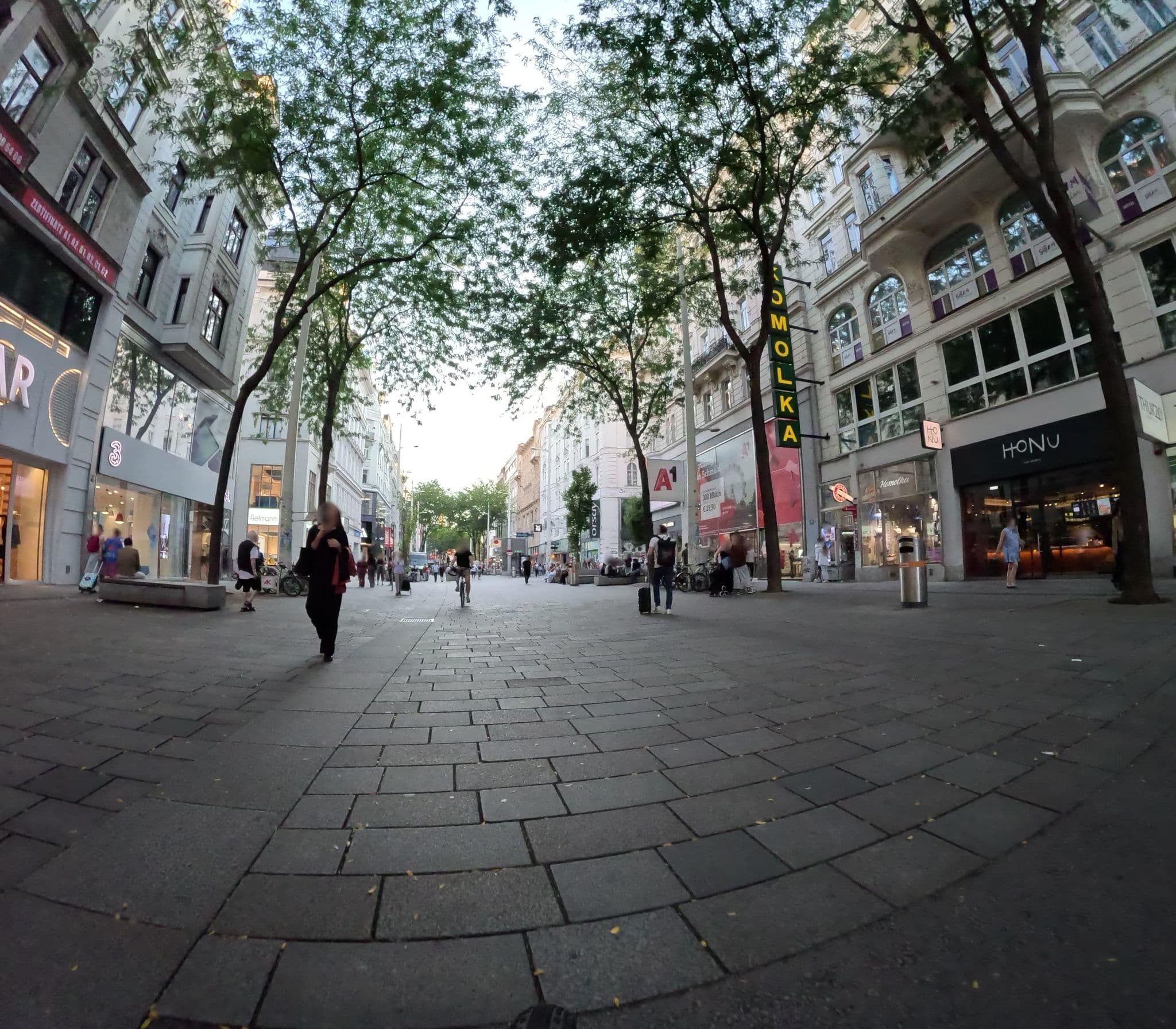 Street view near Hotel Schani Salon, Mariahilf — © erias (CC BY-SA · Mapillary)