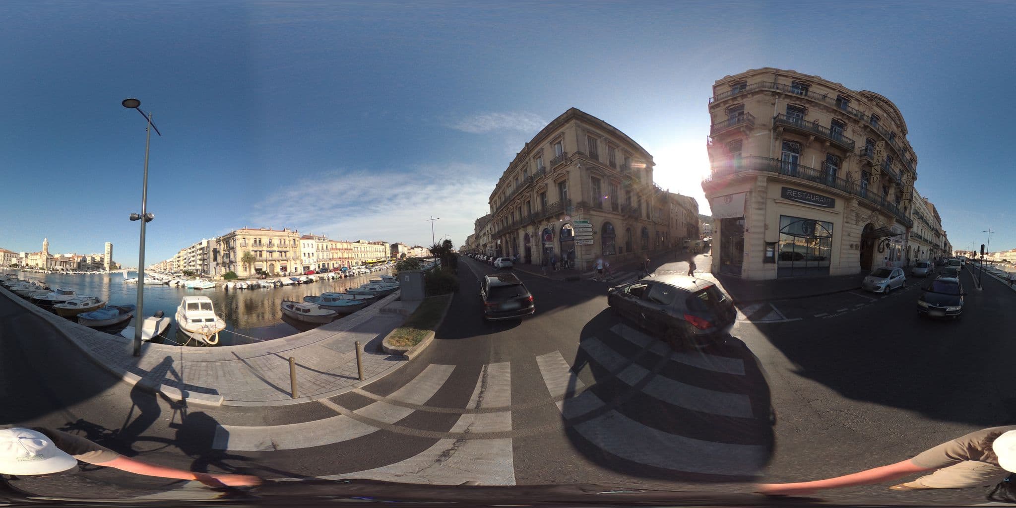 Street view near Le Grand Hôtel, Sète — © geovelo (CC BY-SA · Mapillary)