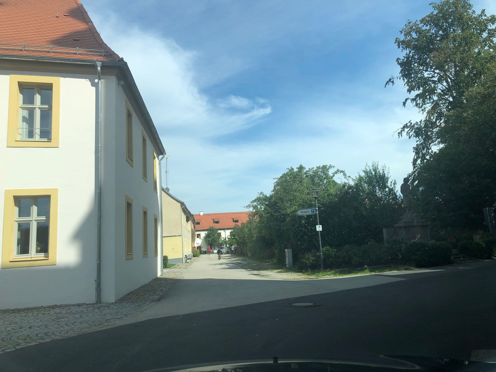 Street view near Hotel Kloster-Gasthof Speinshart, Speinshart — © zandu (CC BY-SA · Mapillary)