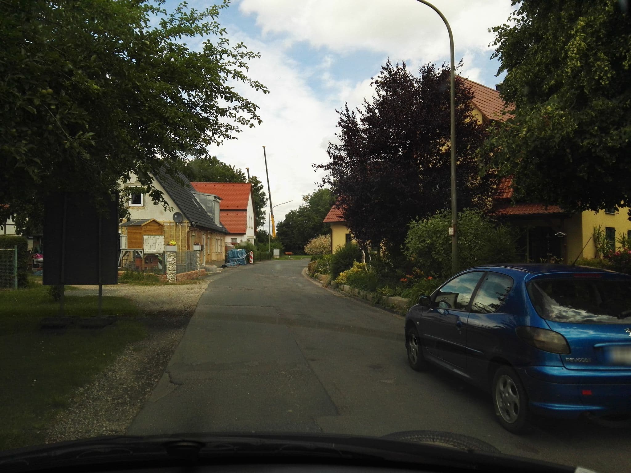 Street view near Hotel Rösch, Redwitz an der Rodach — © raspberry (CC BY-SA · Mapillary)