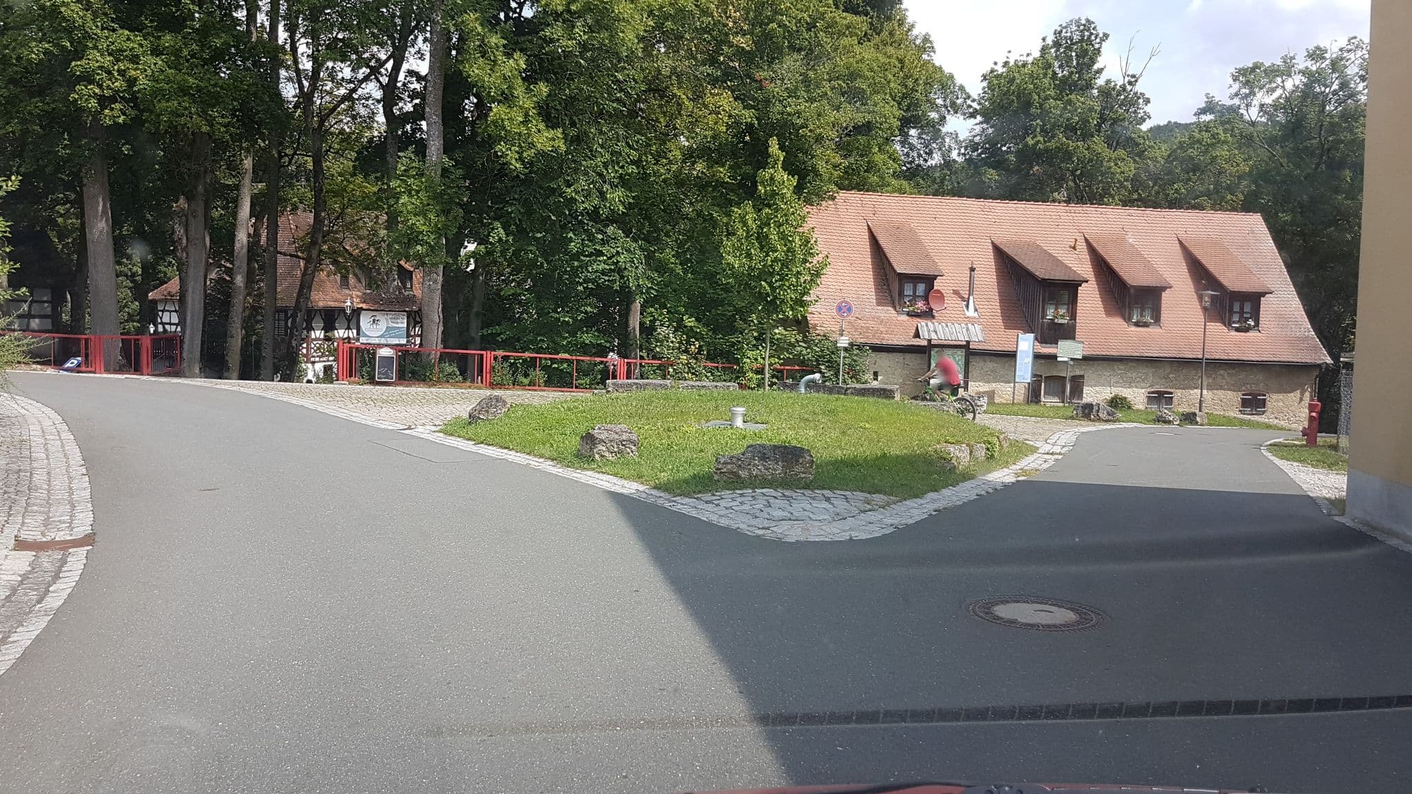 Street view near Ferienwohnung Reinhilde Plank, Gößweinstein — © r66 (CC BY-SA · Mapillary)