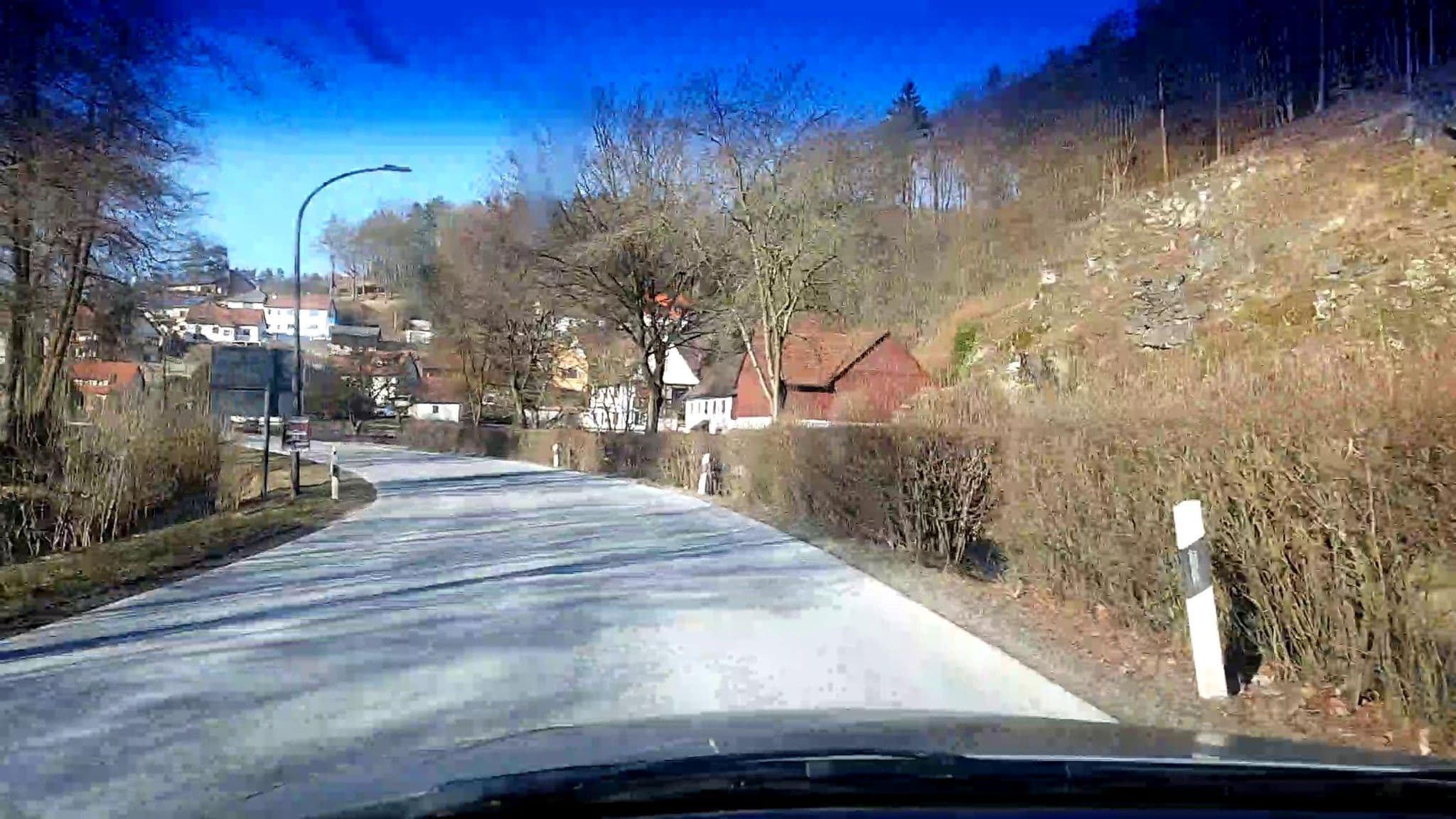 Street view near Brauereigasthof Sonnenhof, Aufseß — © r66 (CC BY-SA · Mapillary)
