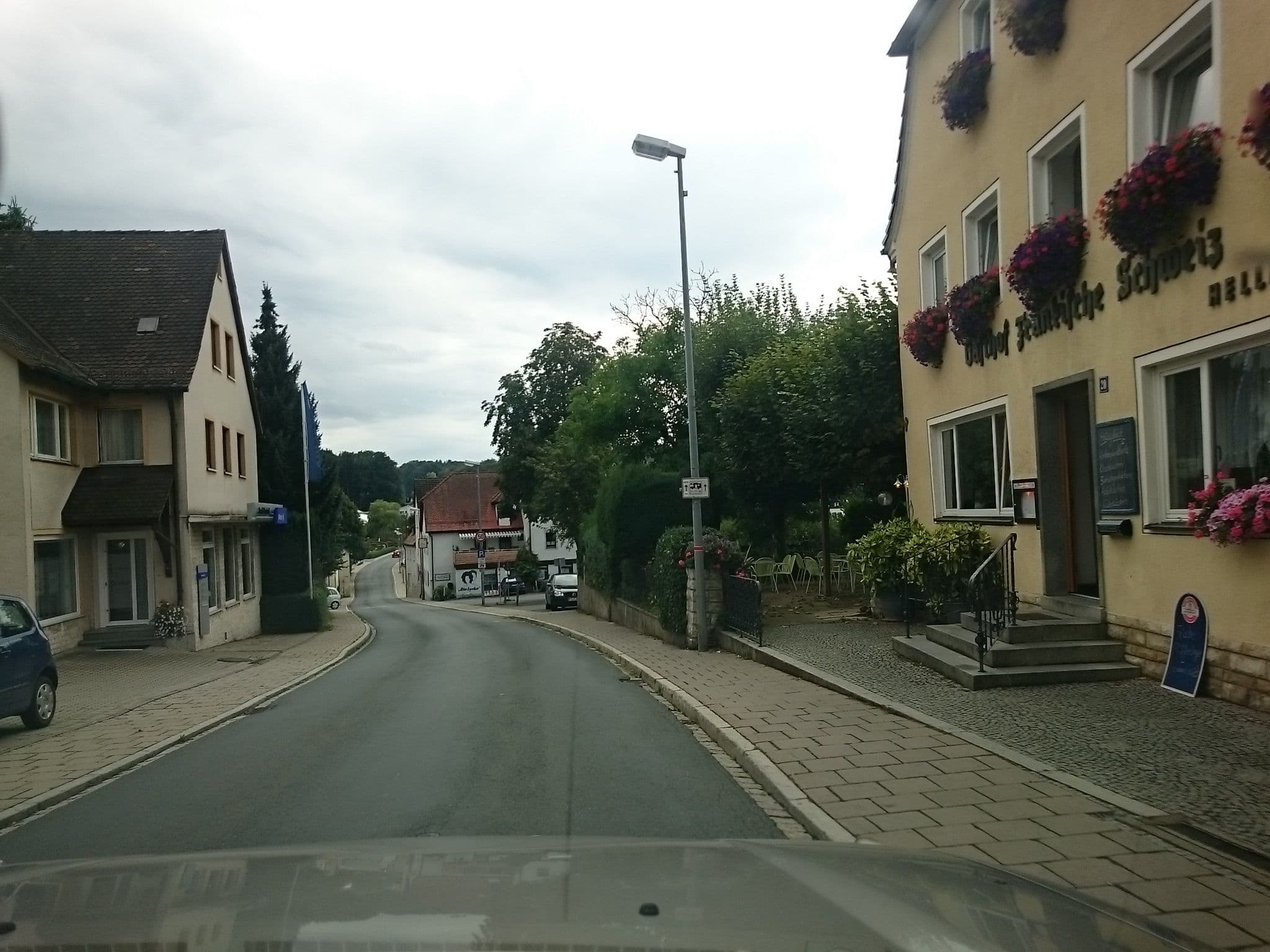 Street view near Rosa Helldörfer, Gößweinstein — © voschix (CC BY-SA · Mapillary)