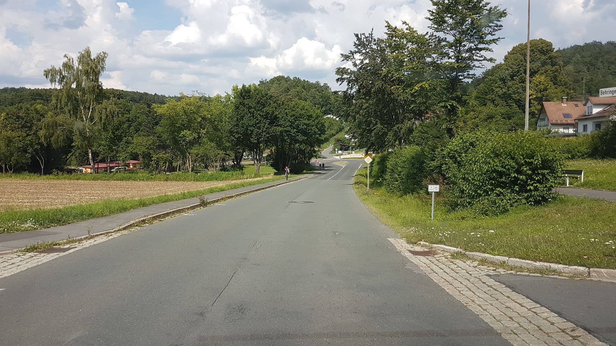 Street view near Landhaus Frnkischer Hahn, Gößweinstein — © r66 (CC BY-SA · Mapillary)