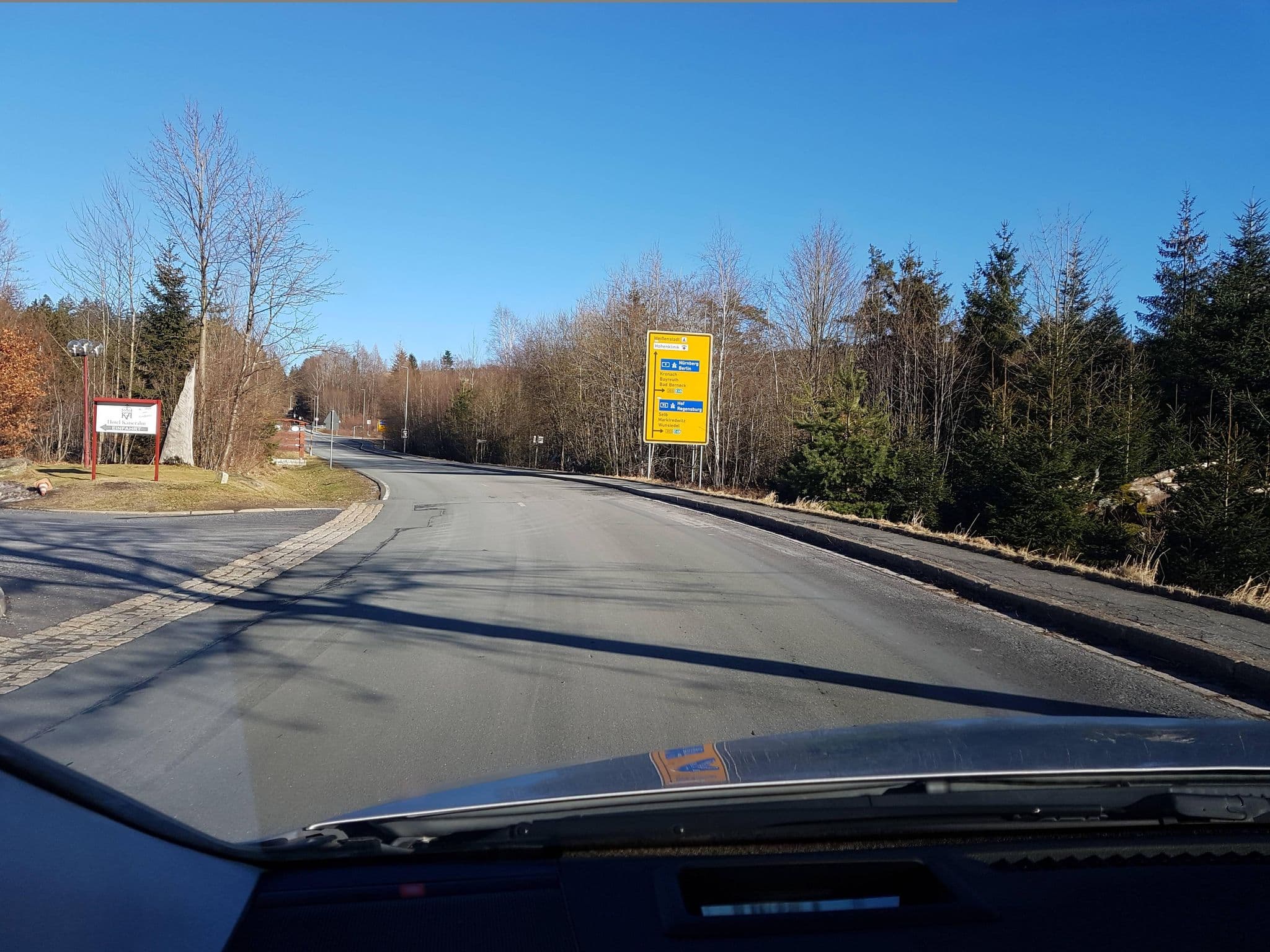 Street view near Hotel Kaiseralm Bischofsgrün, Bischofsgrün — © BerndGo64 (CC BY-SA · Mapillary)