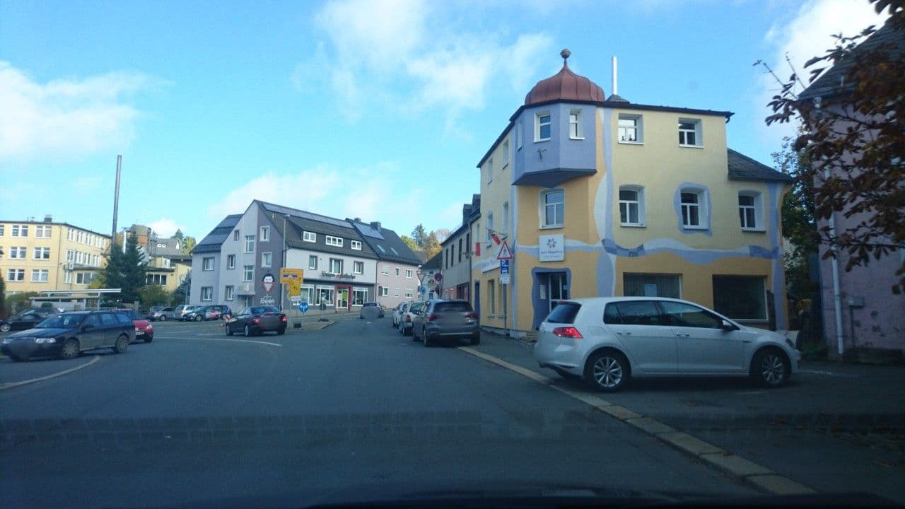 Street view near Goldene Krone Zimmer 21, Selbitz — © hdmn (CC BY-SA · Mapillary)