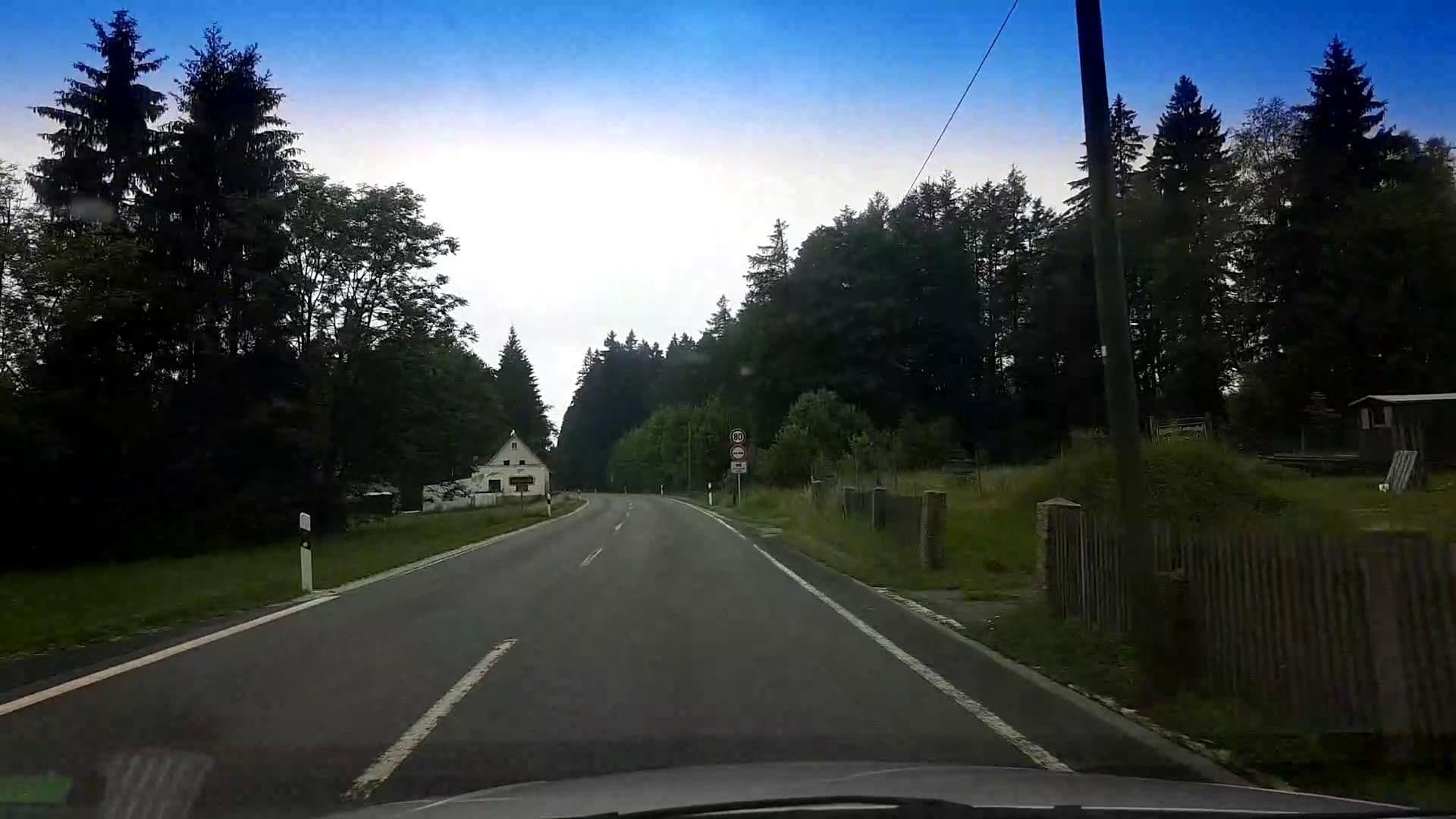 Street view near Landgasthof und Pension Höllenwolf, Oberhaid — © r66 (CC BY-SA · Mapillary)