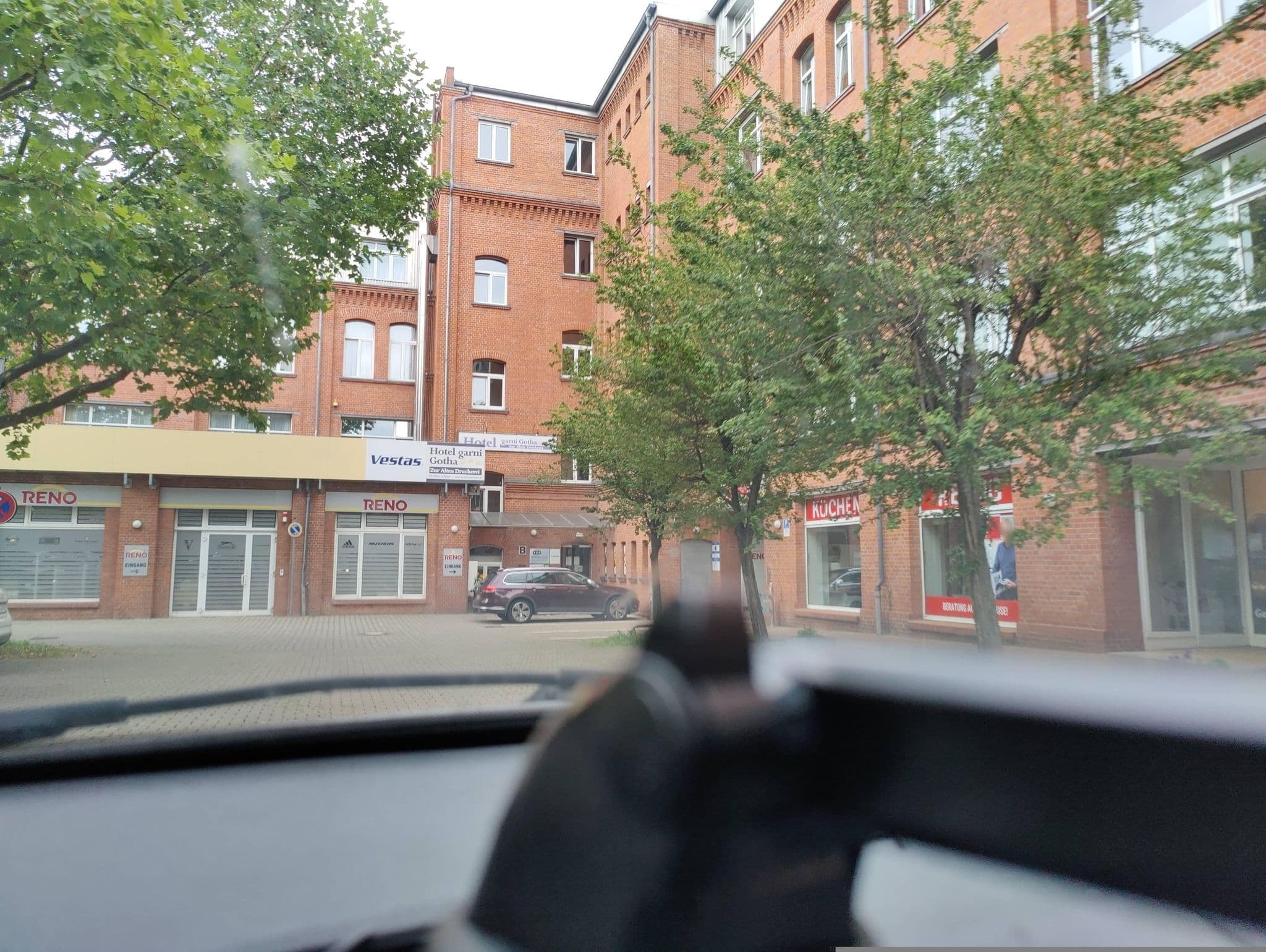 Street view near Hotel Royal, Gotha — © poxonline (CC BY-SA · Mapillary)