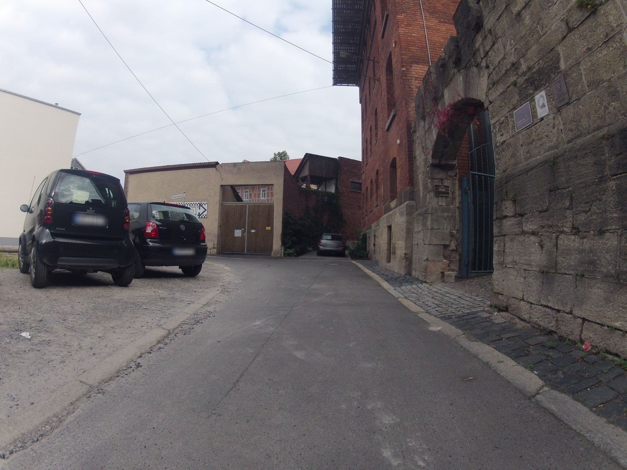 Street view near Meininger Hotels Mit Flair GmbH Altes Knasthaus Fronveste, Meiningen — © chaos99 (CC BY-SA · Mapillary)