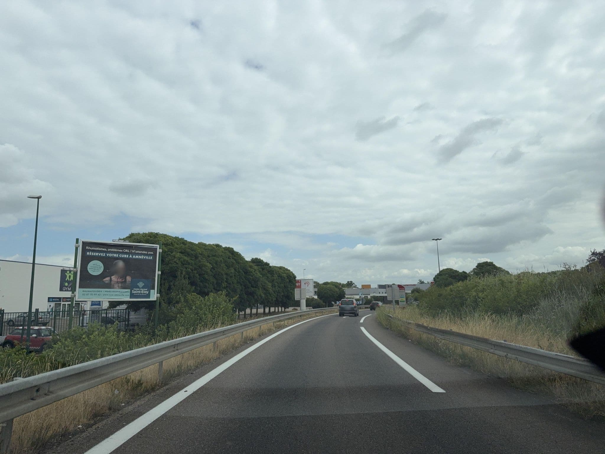 Street view near Ibis Budget Metz Sud, Augny — © ottor (CC BY-SA · Mapillary)