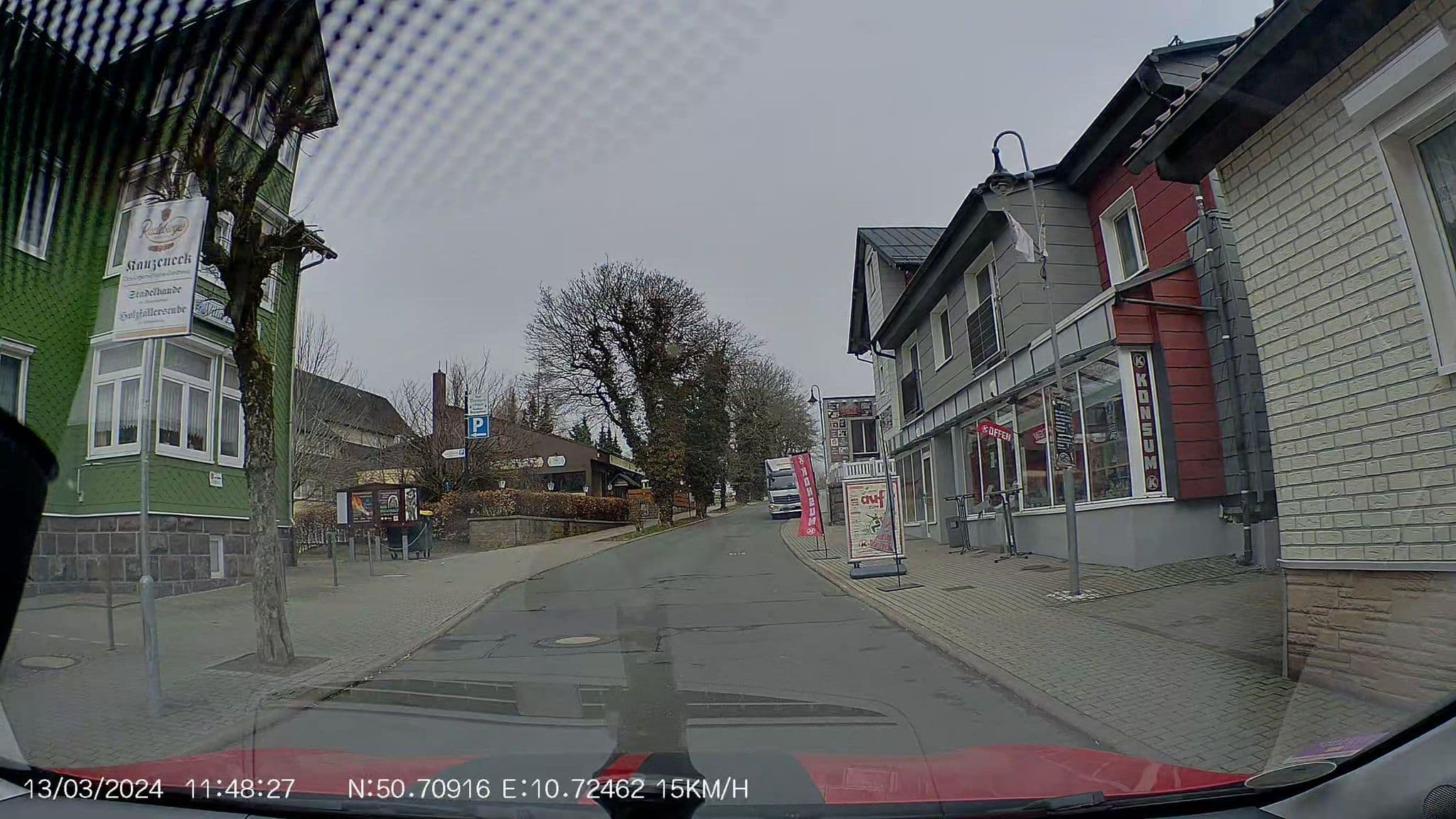 Street view near Villa Silva - Oberhof, Oberhof — © AR88 (CC BY-SA · Mapillary)