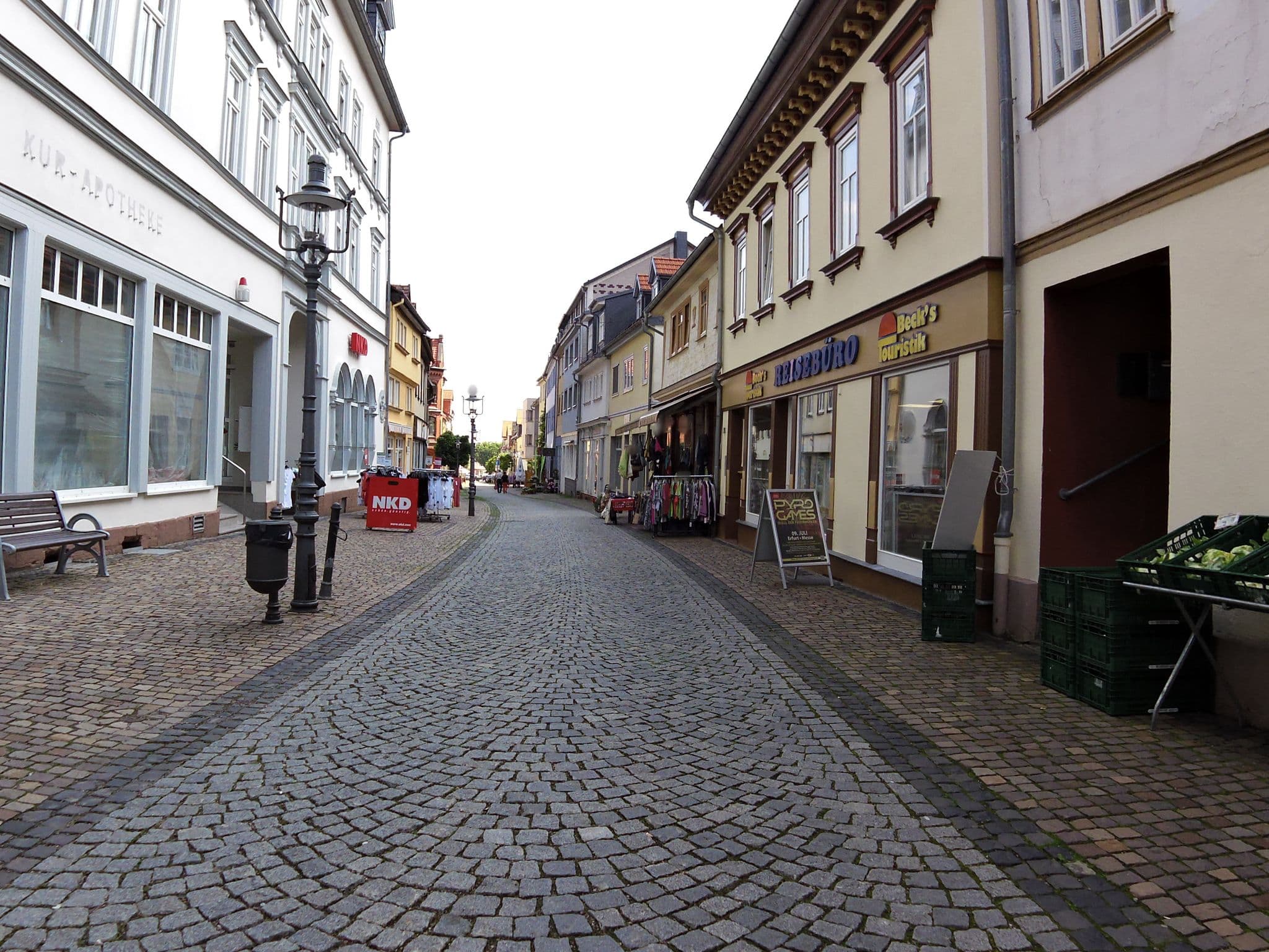 Street view near Heft Ursula und Gebhardt Bernhard Ferienwohnungsvermietung, Friedrichroda — © zoegglmeyr (CC BY-SA · Mapillary)