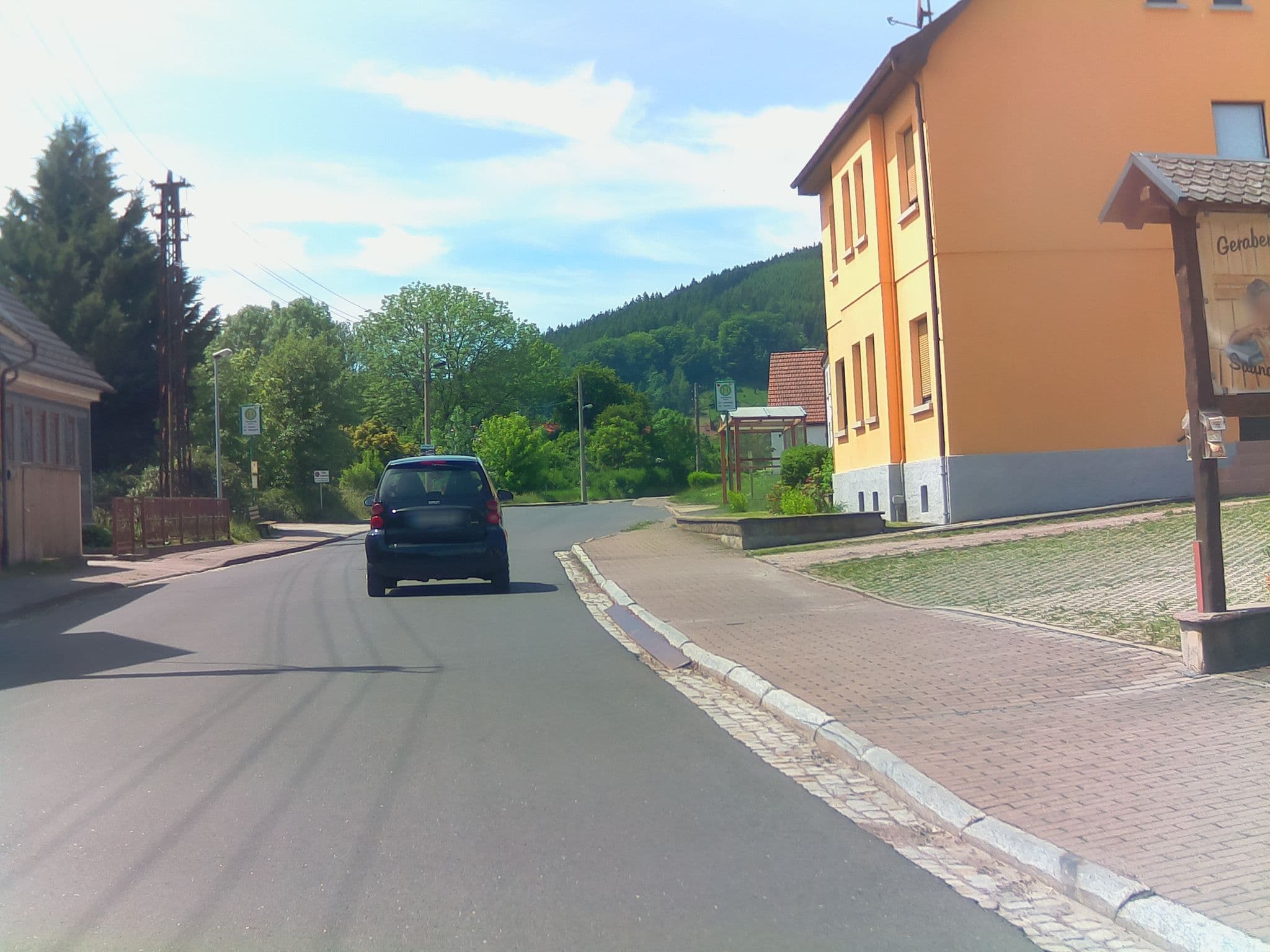 Street view near Geraberger Land-Sauna, Geraberg — © ramap (CC BY-SA · Mapillary)