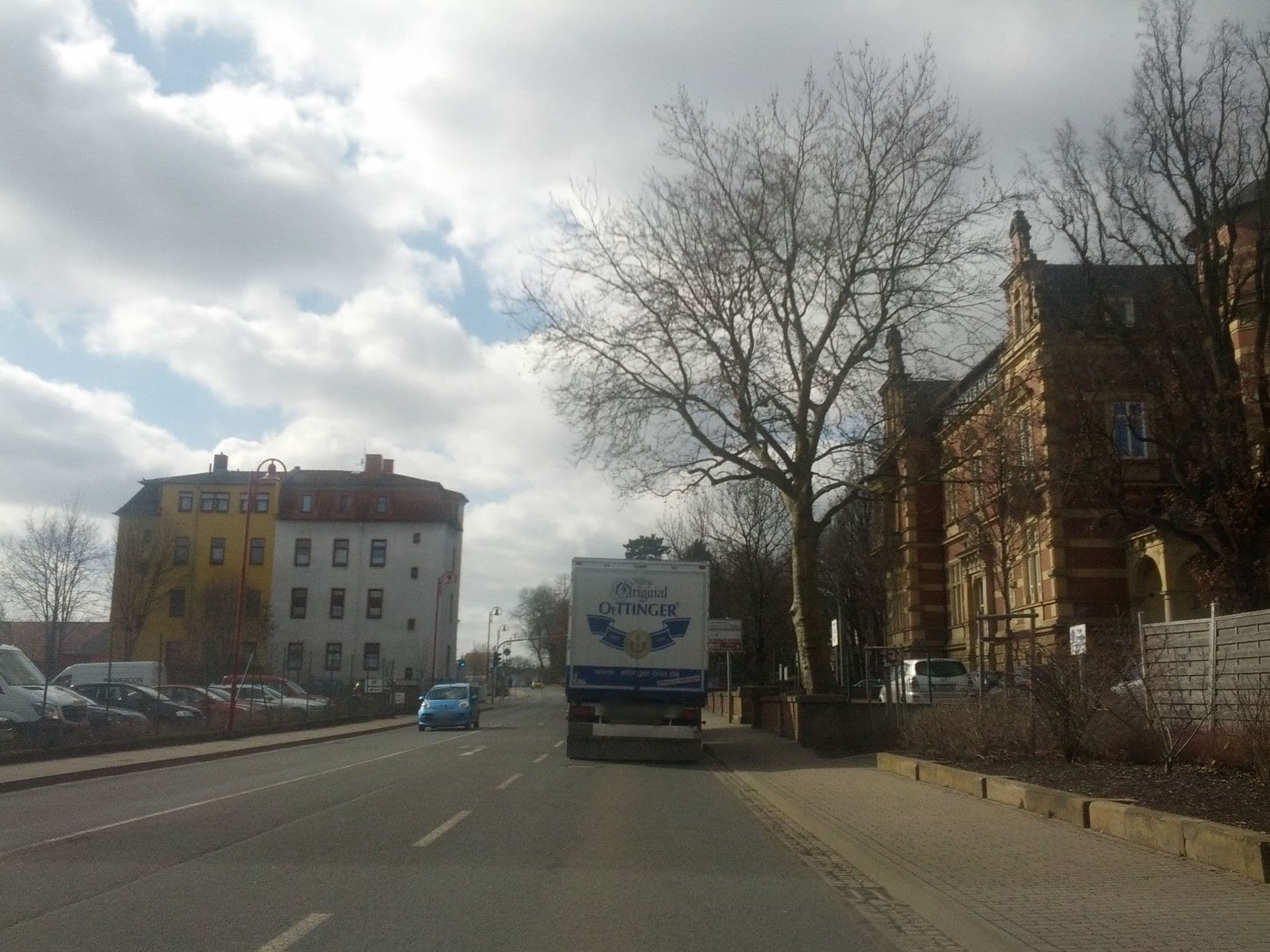 Street view near Waldbahn Hotel, Gotha — © zoegglmeyr (CC BY-SA · Mapillary)