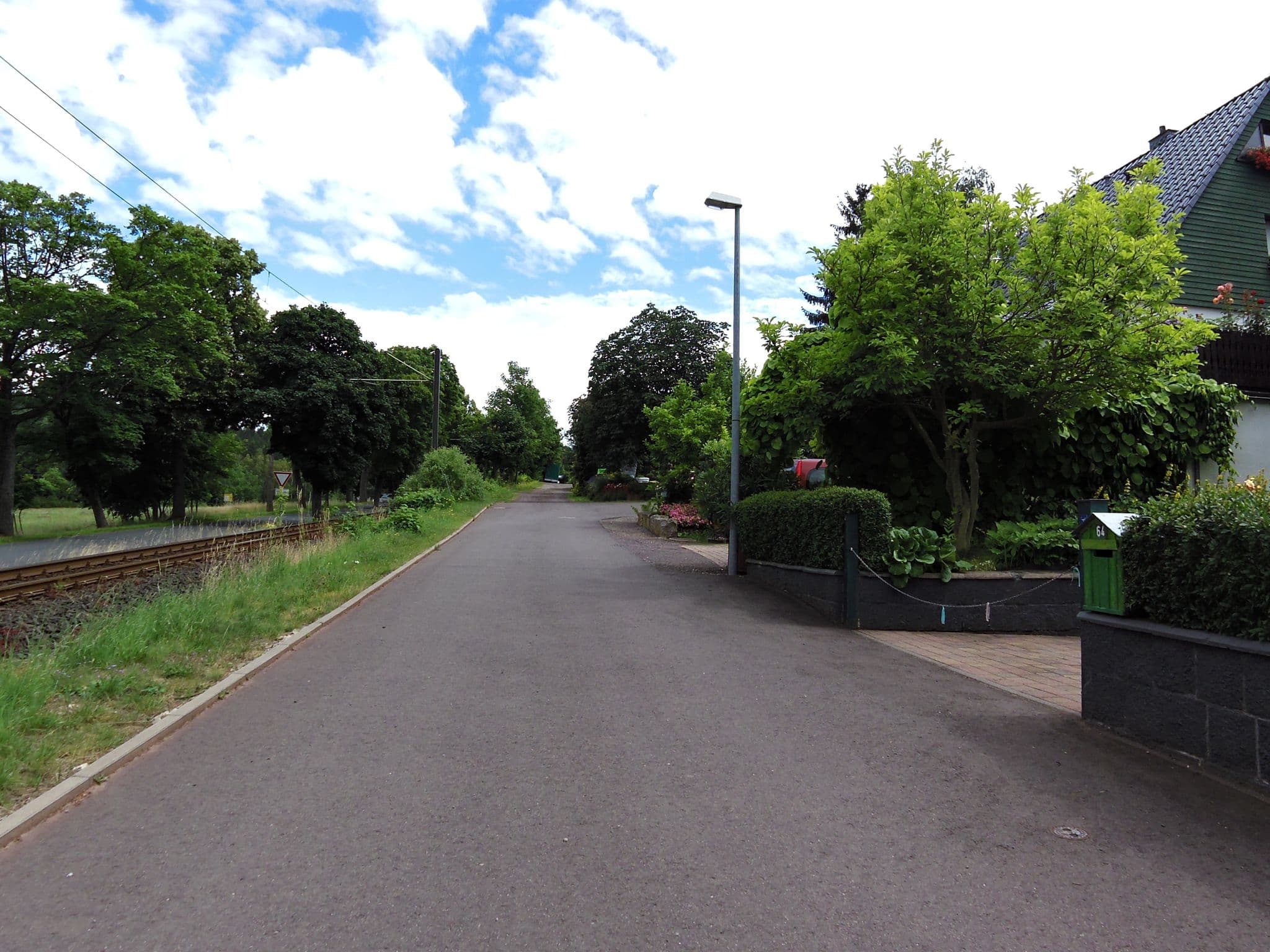 Street view near Doris und Jochen Bielert, Tabarz — © zoegglmeyr (CC BY-SA · Mapillary)
