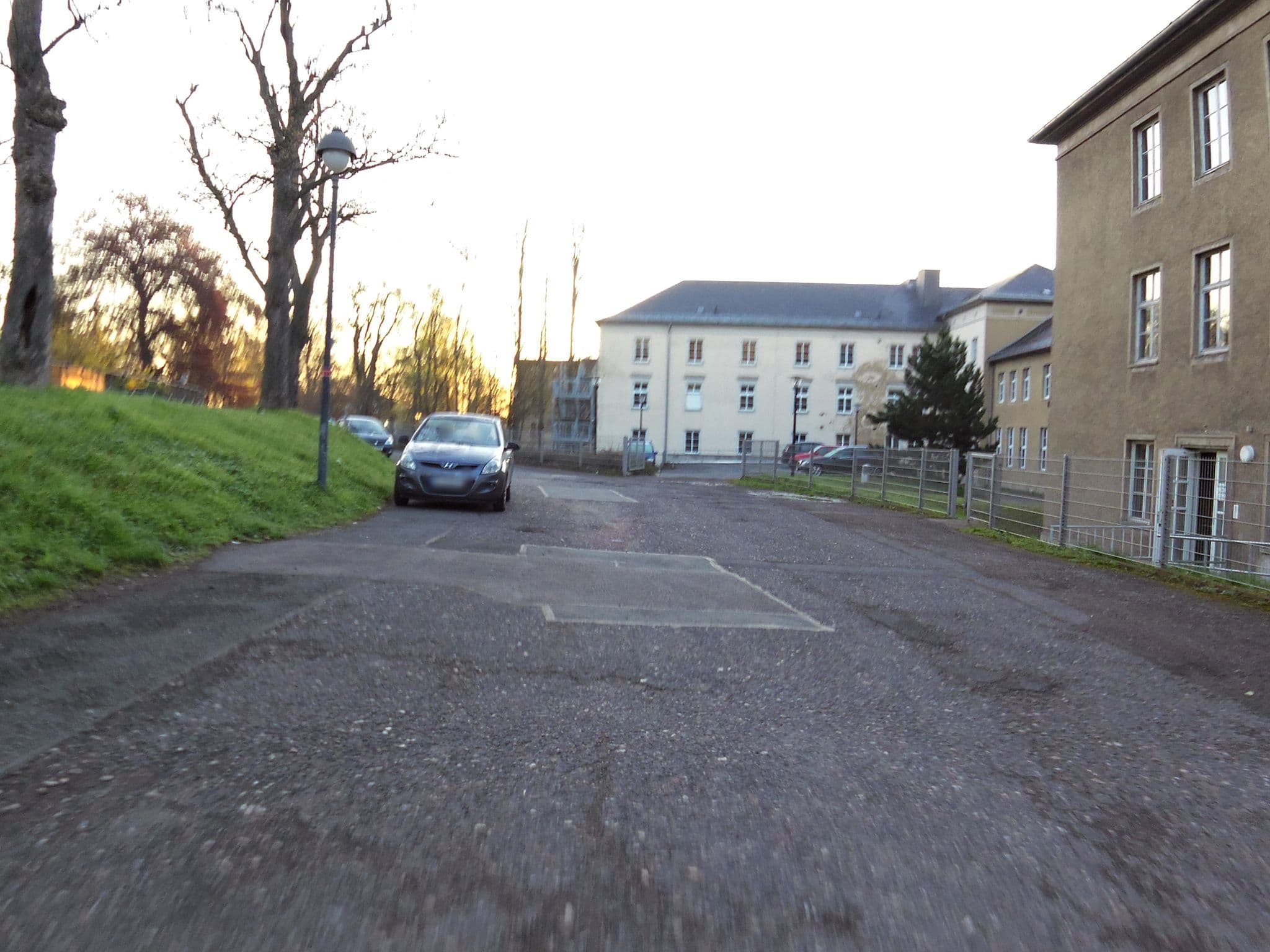 Street view near Pension Maria Am Schloßpark Inh. Brunhilde Gattner, Gotha — © zoegglmeyr (CC BY-SA · Mapillary)