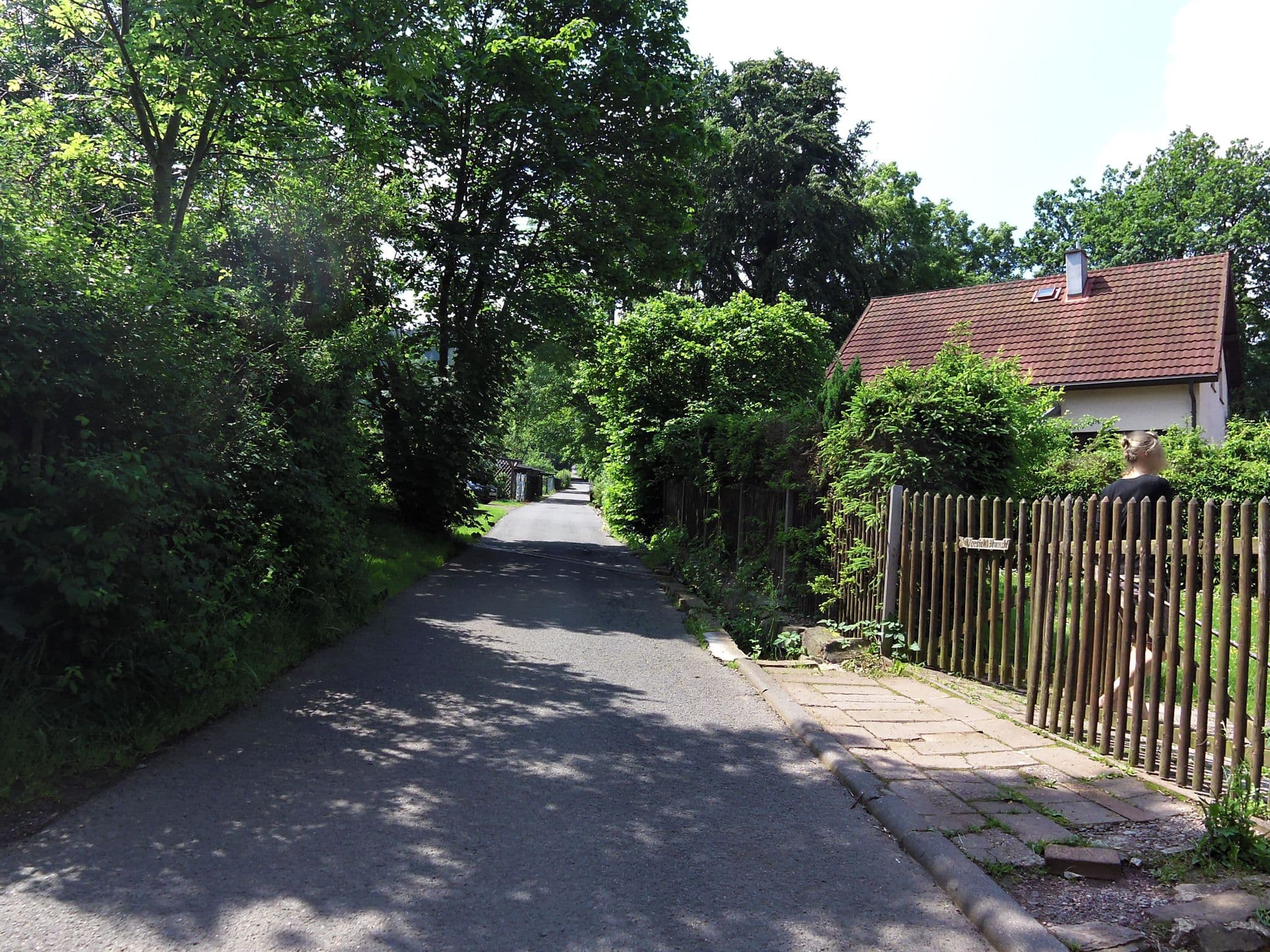 Street view near Ferienwohnung Schillereck, Friedrichroda — © zoegglmeyr (CC BY-SA · Mapillary)