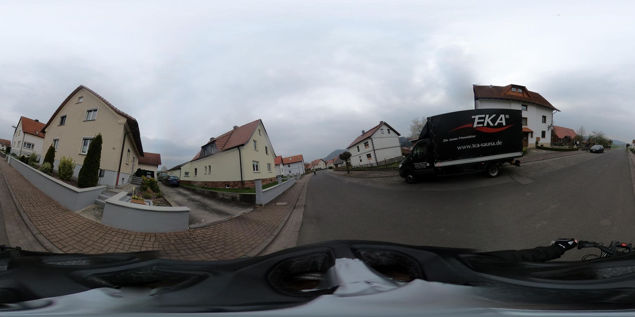 Street view near Landhotel Zur Pferdetraenke, Schleid — © Mobilitaetswerk (CC BY-SA · Mapillary)