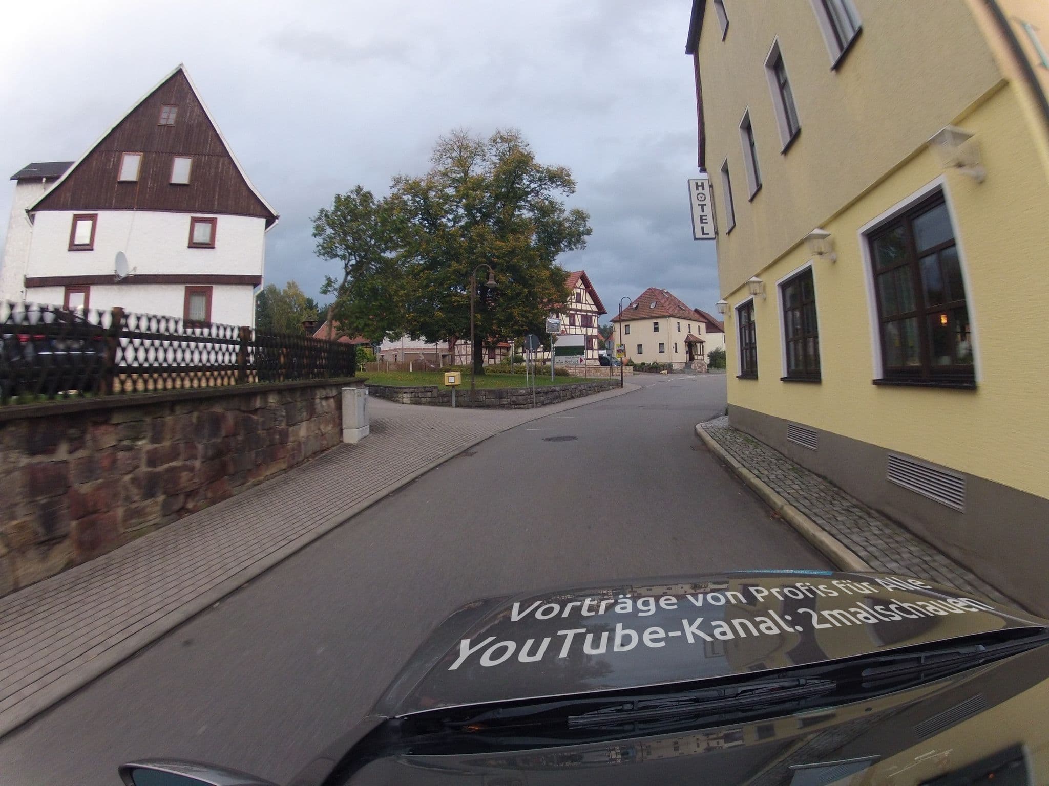 Street view near Skaras Landhaushotel, Breitungen — © fahrradfahrer (CC BY-SA · Mapillary)