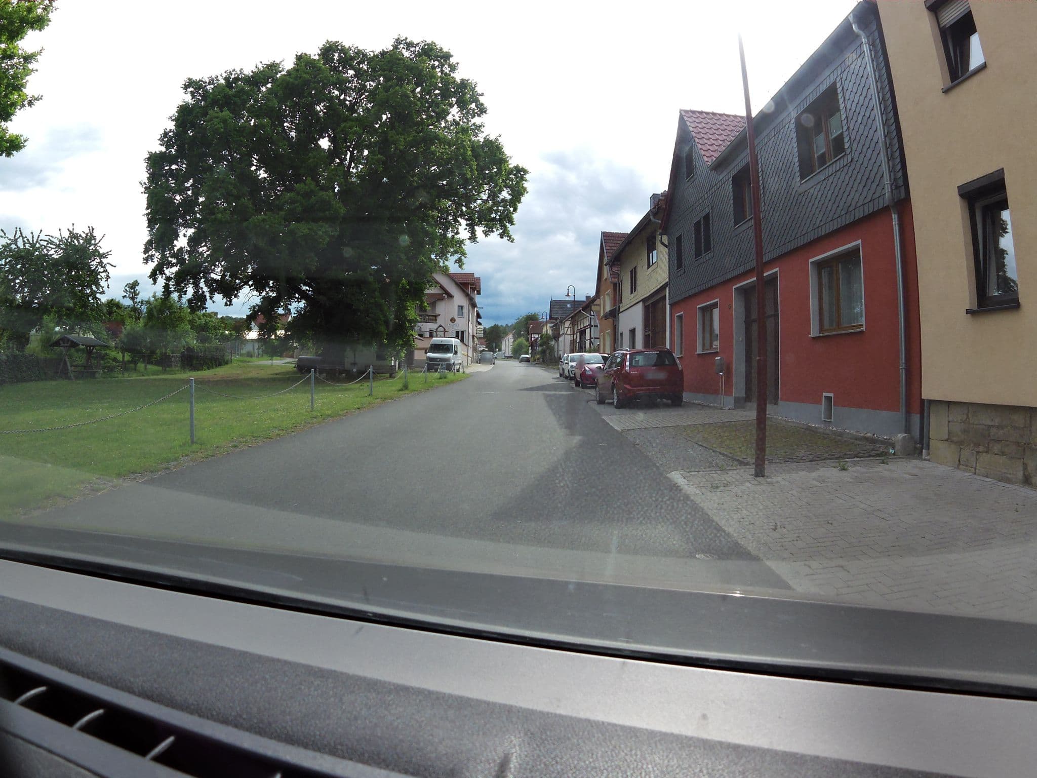 Street view near Rettelbusch Gudrun, Arndt, Langula — © zoegglmeyr1 (CC BY-SA · Mapillary)
