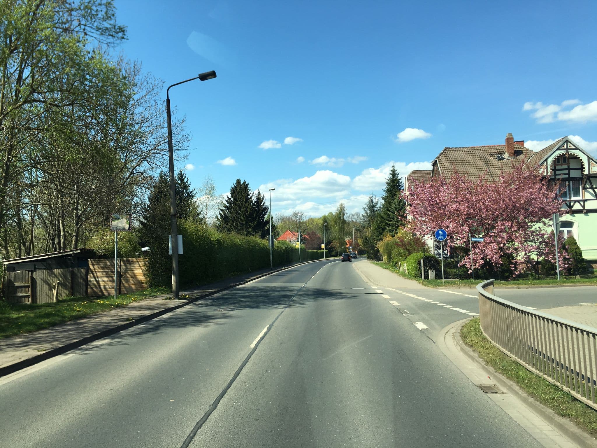 Street view near Hotelrestaurant "An der Allee", Nordhausen — © yaron (CC BY-SA · Mapillary)