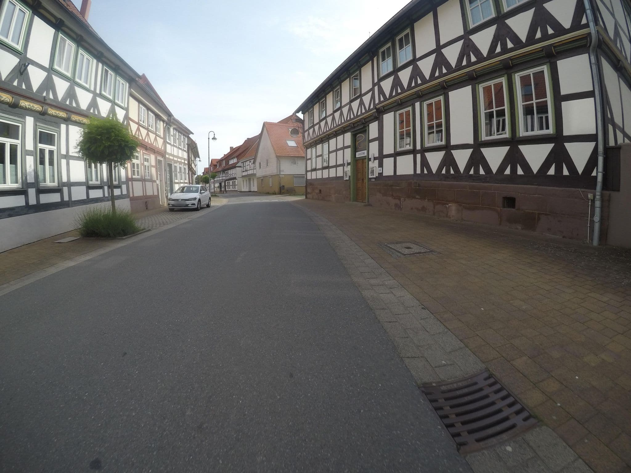 Street view near Ratskeller Nörten Hotel/Restaurant, Nörten-Hardenberg — © mfa (CC BY-SA · Mapillary)